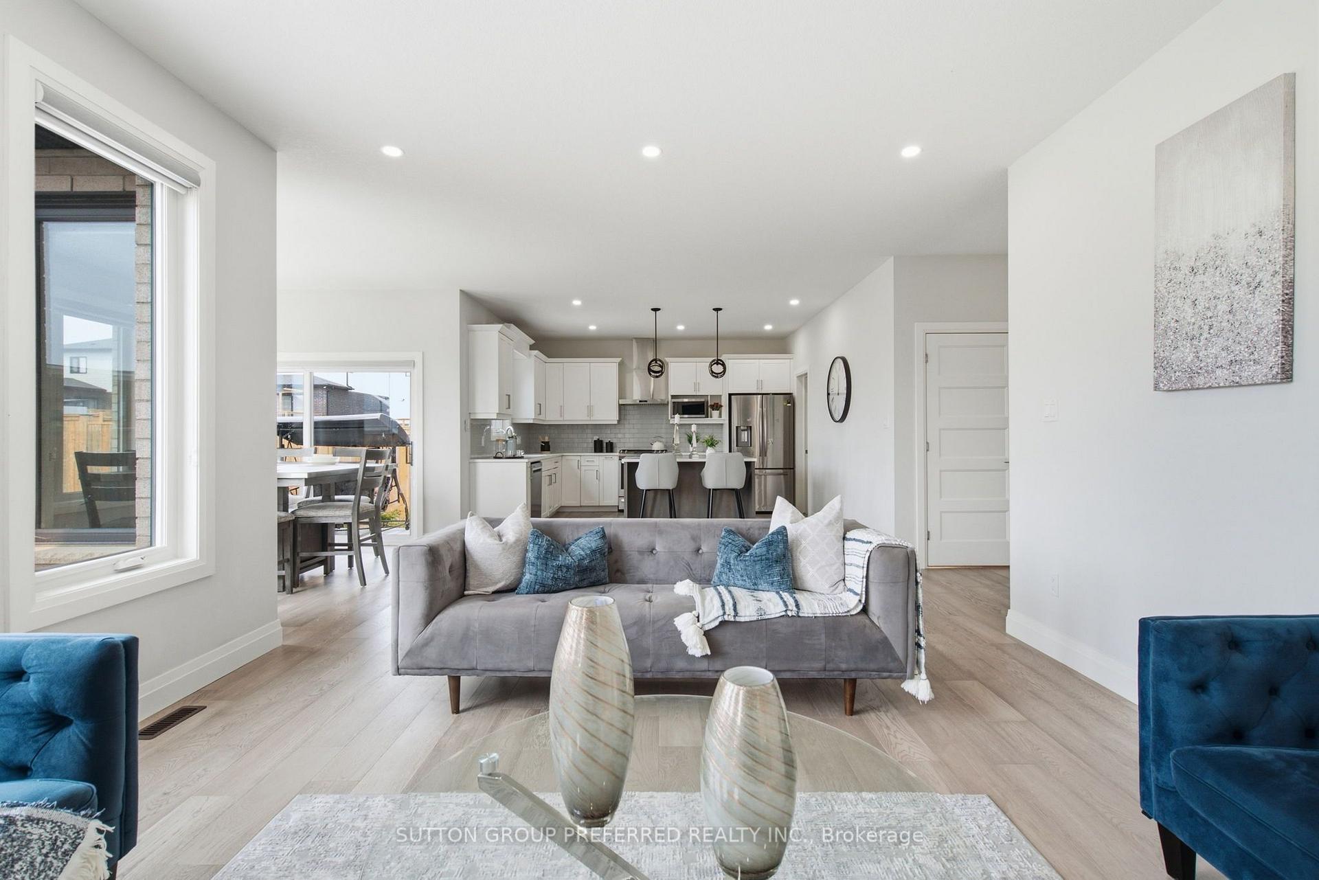 Photo 12 of 19 Kaiser Lane, Middlesex Centre, Kilworth — HOMEH