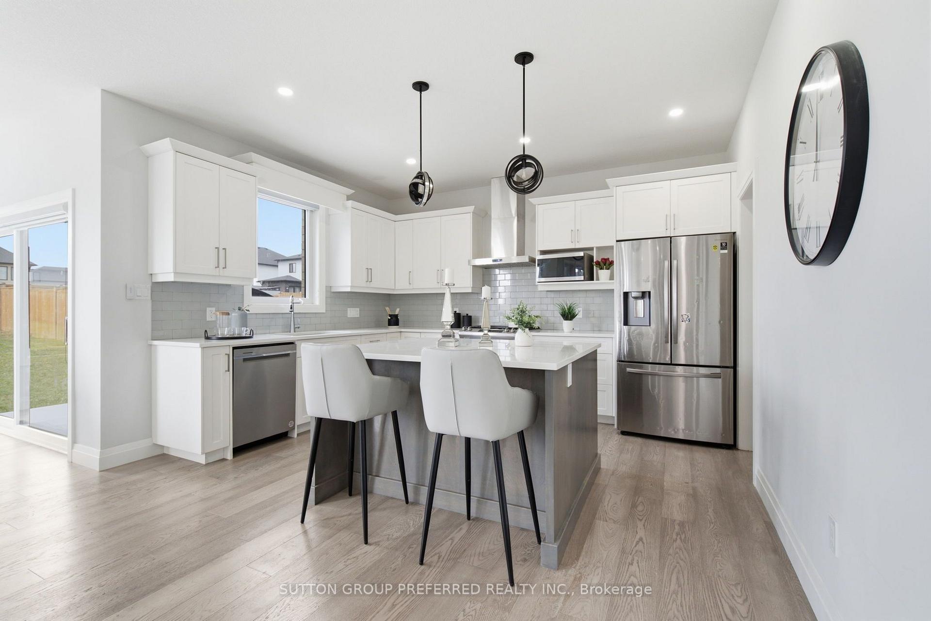 Photo 16 of 19 Kaiser Lane, Middlesex Centre, Kilworth — HOMEH