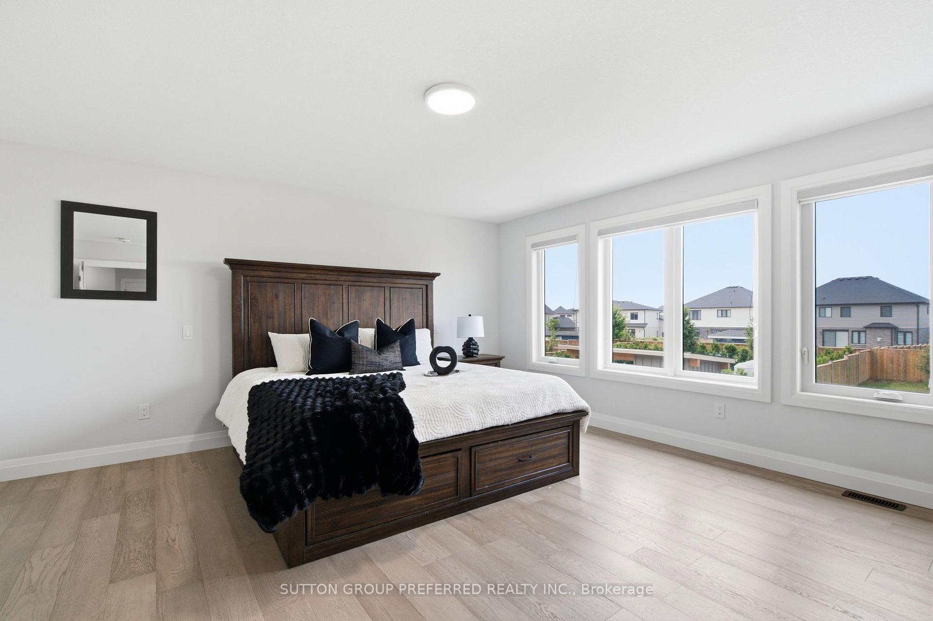 Photo 26 of 19 Kaiser Lane, Middlesex Centre, Kilworth — HOMEH