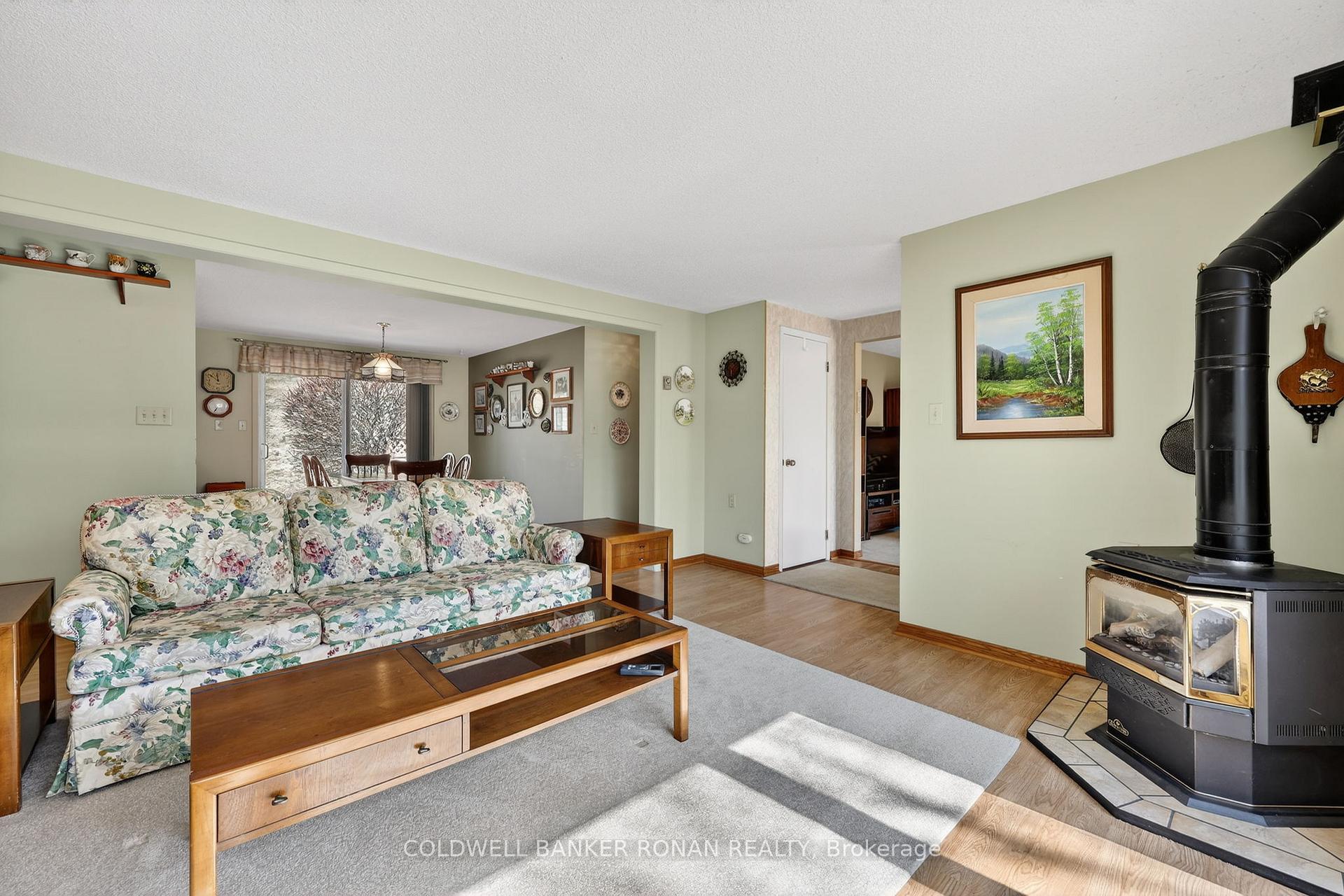 Photo 8 of 4 Tecumseth Pines Drive, New Tecumseth, Rural New Tecumseth — HOMEH