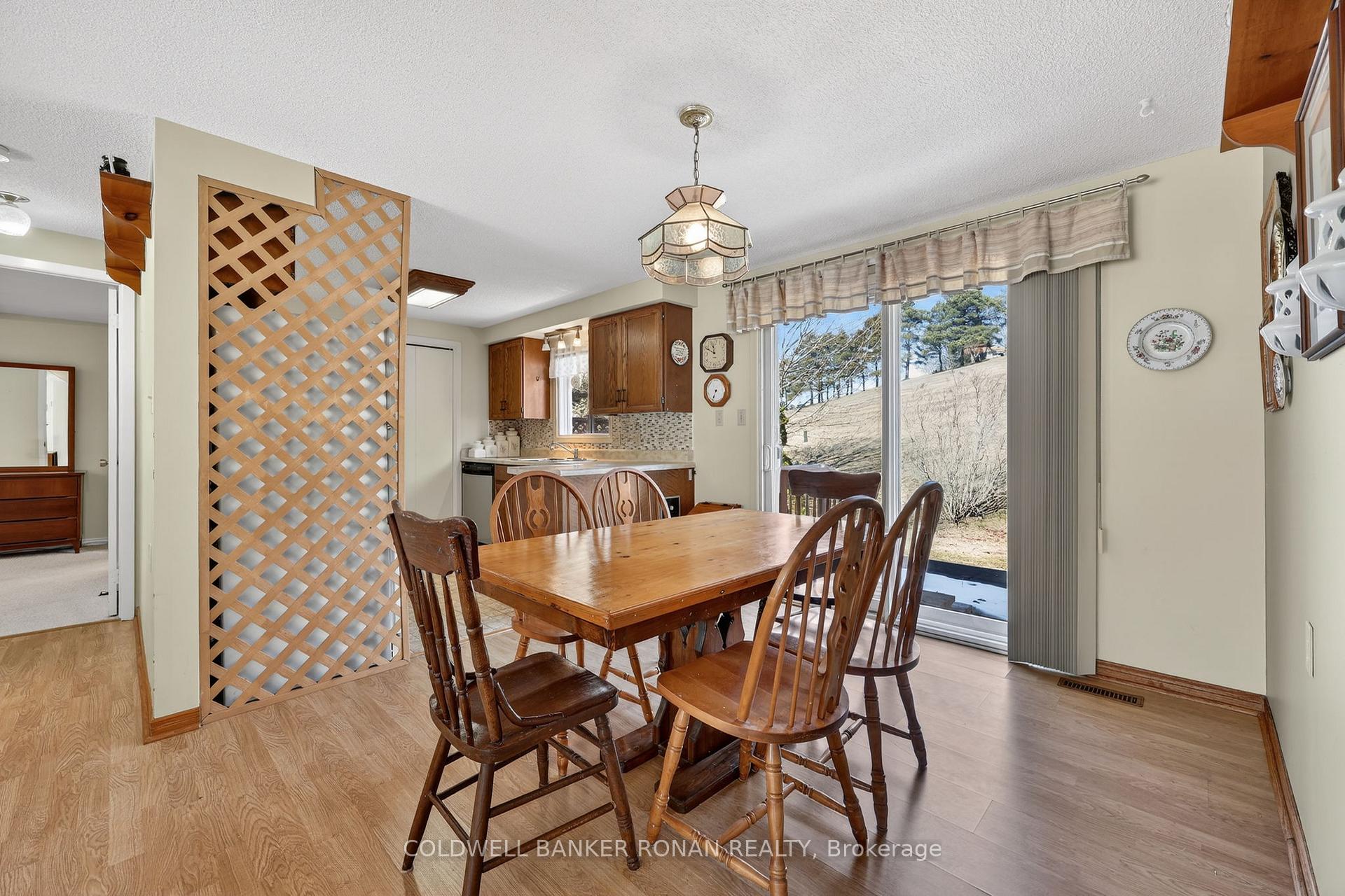 Photo 9 of 4 Tecumseth Pines Drive, New Tecumseth, Rural New Tecumseth — HOMEH