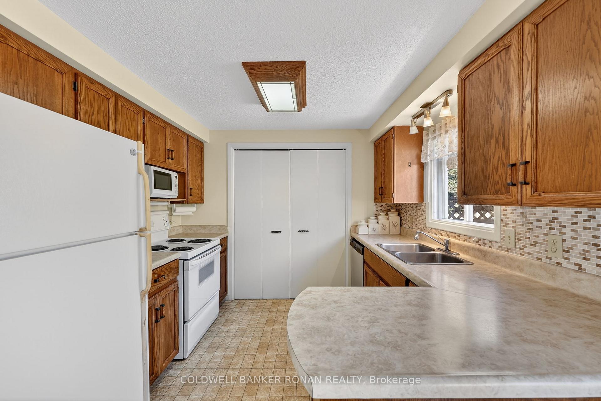 Photo 10 of 4 Tecumseth Pines Drive, New Tecumseth, Rural New Tecumseth — HOMEH