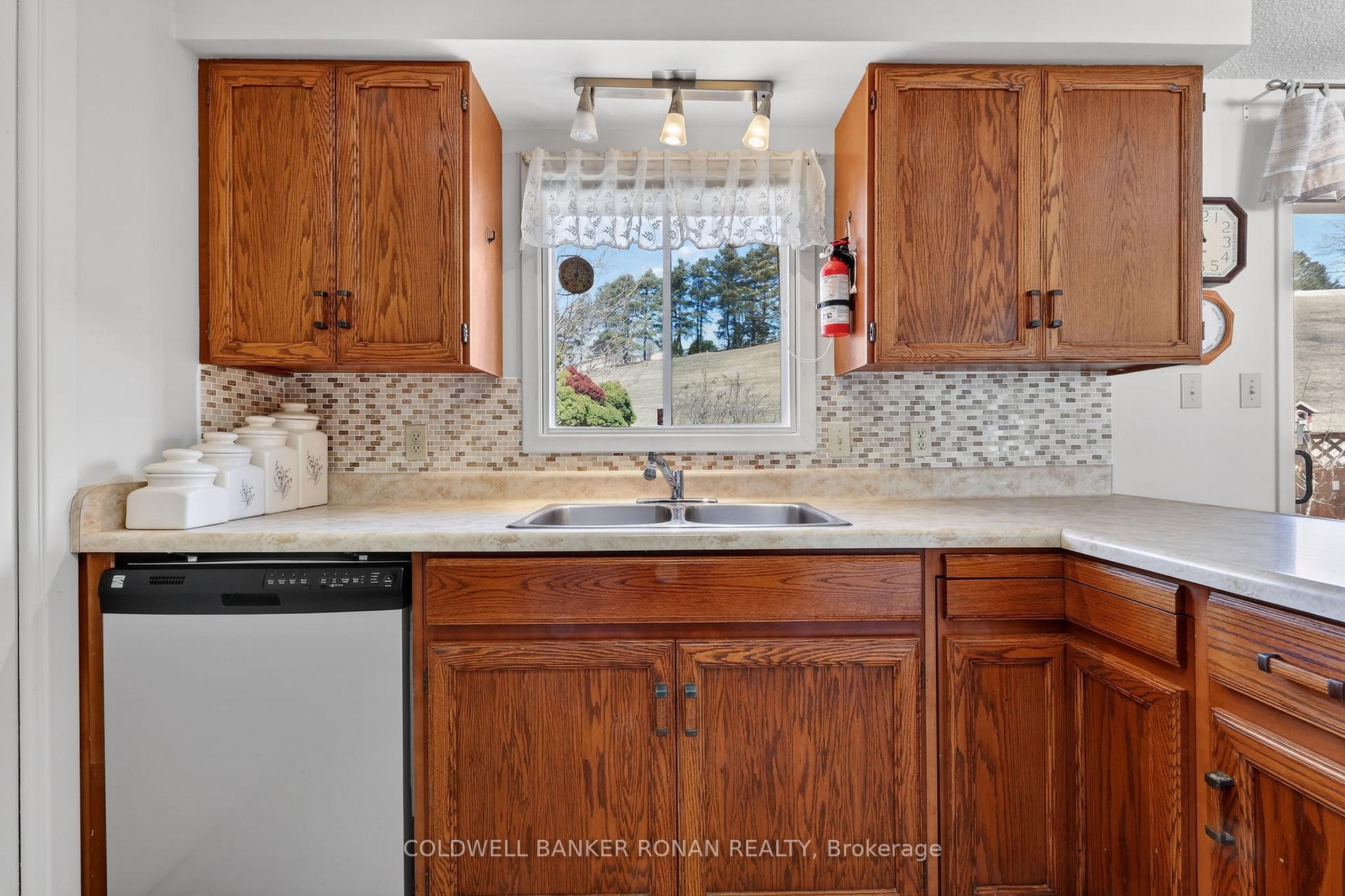 Photo 13 of 4 Tecumseth Pines Drive, New Tecumseth, Rural New Tecumseth — HOMEH