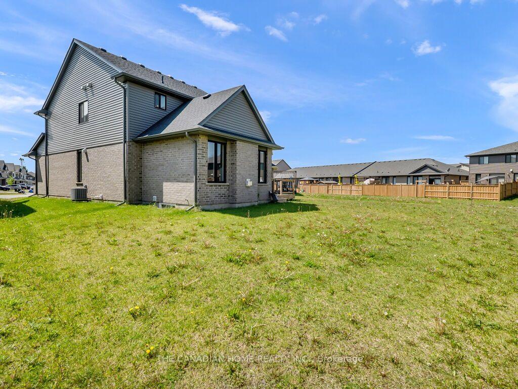 Photo 45 of 51 Keba Crescent N, Tillsonburg — HOMEH