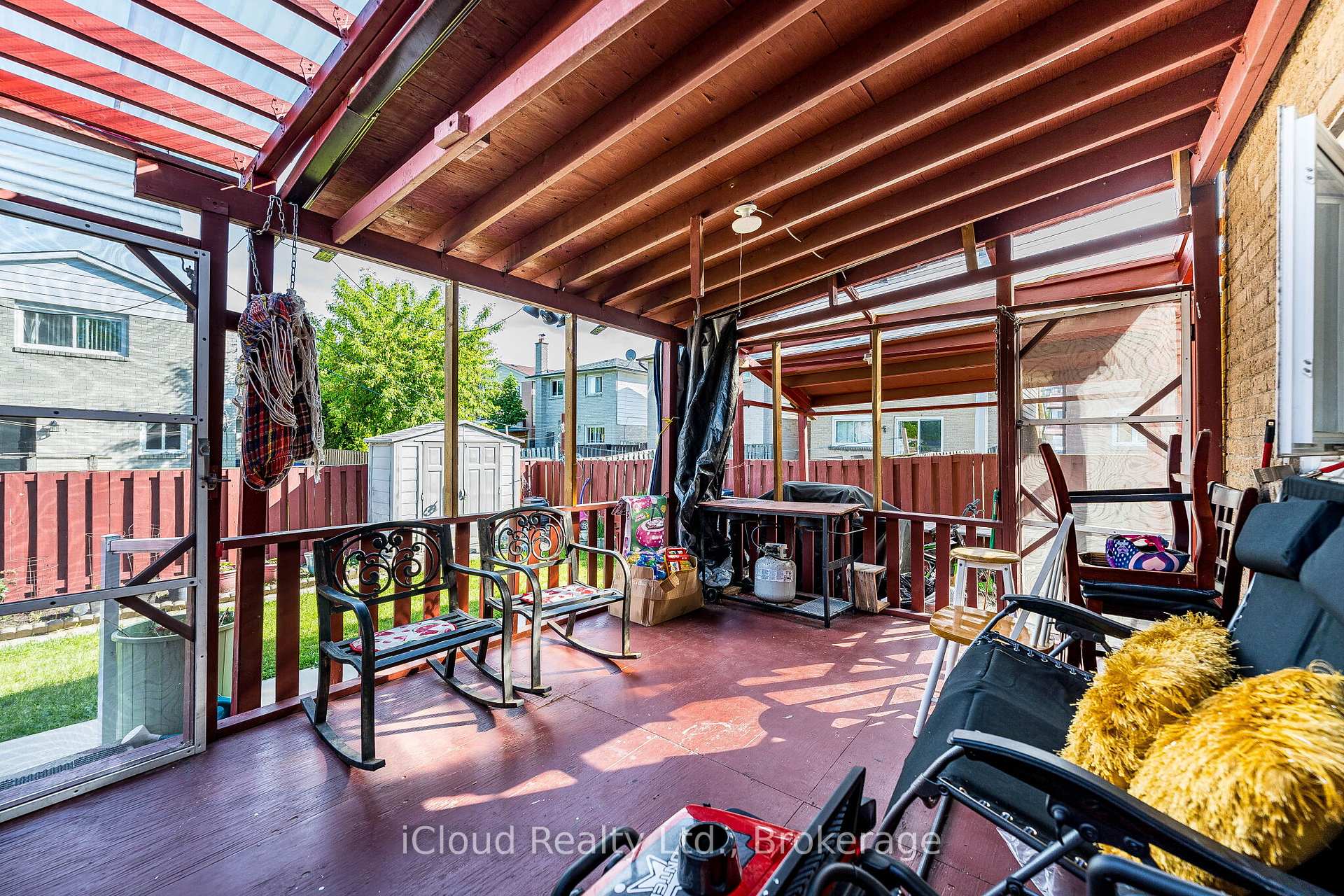 Photo 46 of 135 Autumn Glen Circle, Etobicoke, West Humber-Clairville — HOMEH