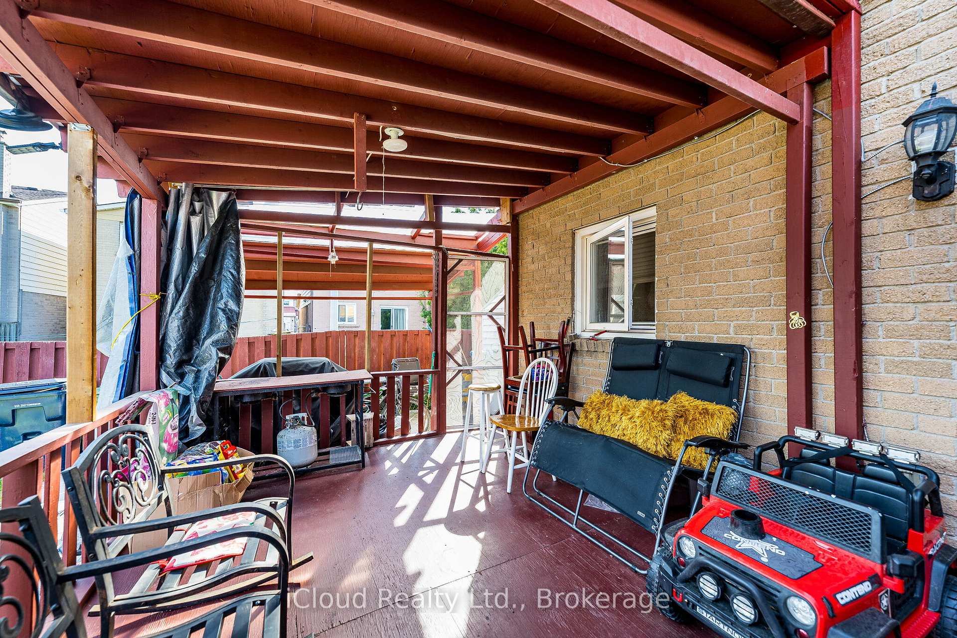 Photo 48 of 135 Autumn Glen Circle, Etobicoke, West Humber-Clairville — HOMEH