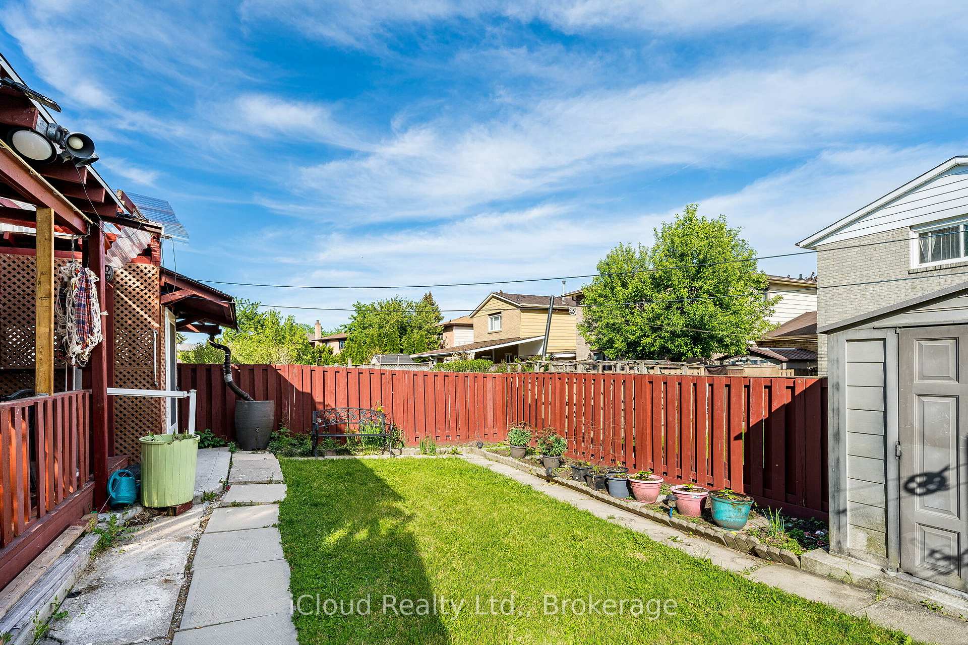Photo 50 of 135 Autumn Glen Circle, Etobicoke, West Humber-Clairville — HOMEH