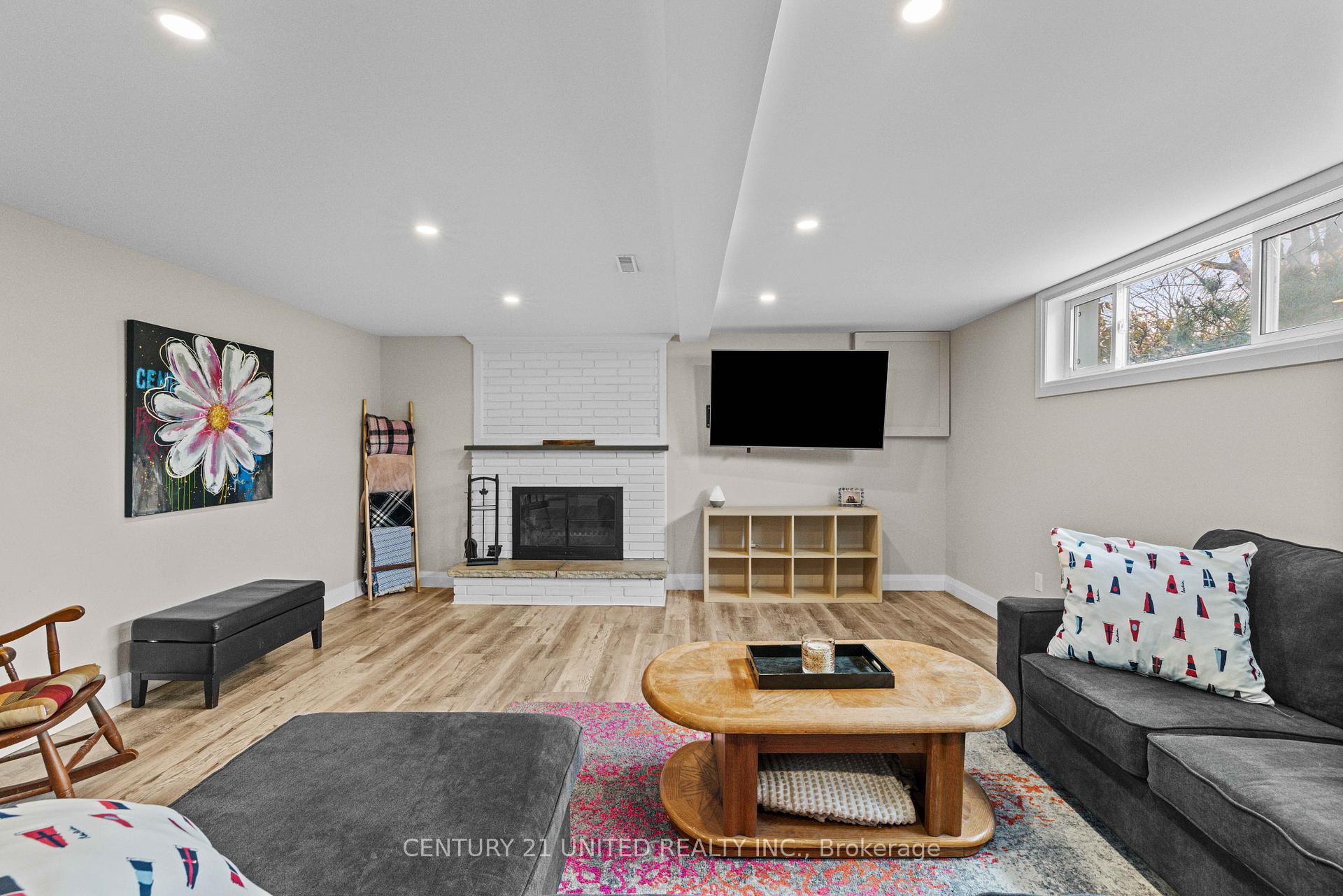 Photo 28 of 1277 Olympus Avenue, Peterborough, Northcrest Ward 5 — HOMEH