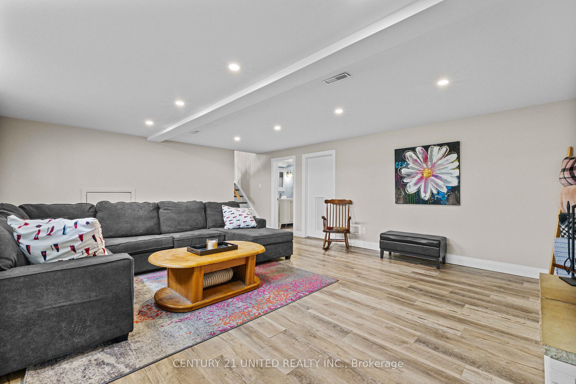 Photo 29 of 1277 Olympus Avenue, Peterborough, Northcrest Ward 5 — HOMEH