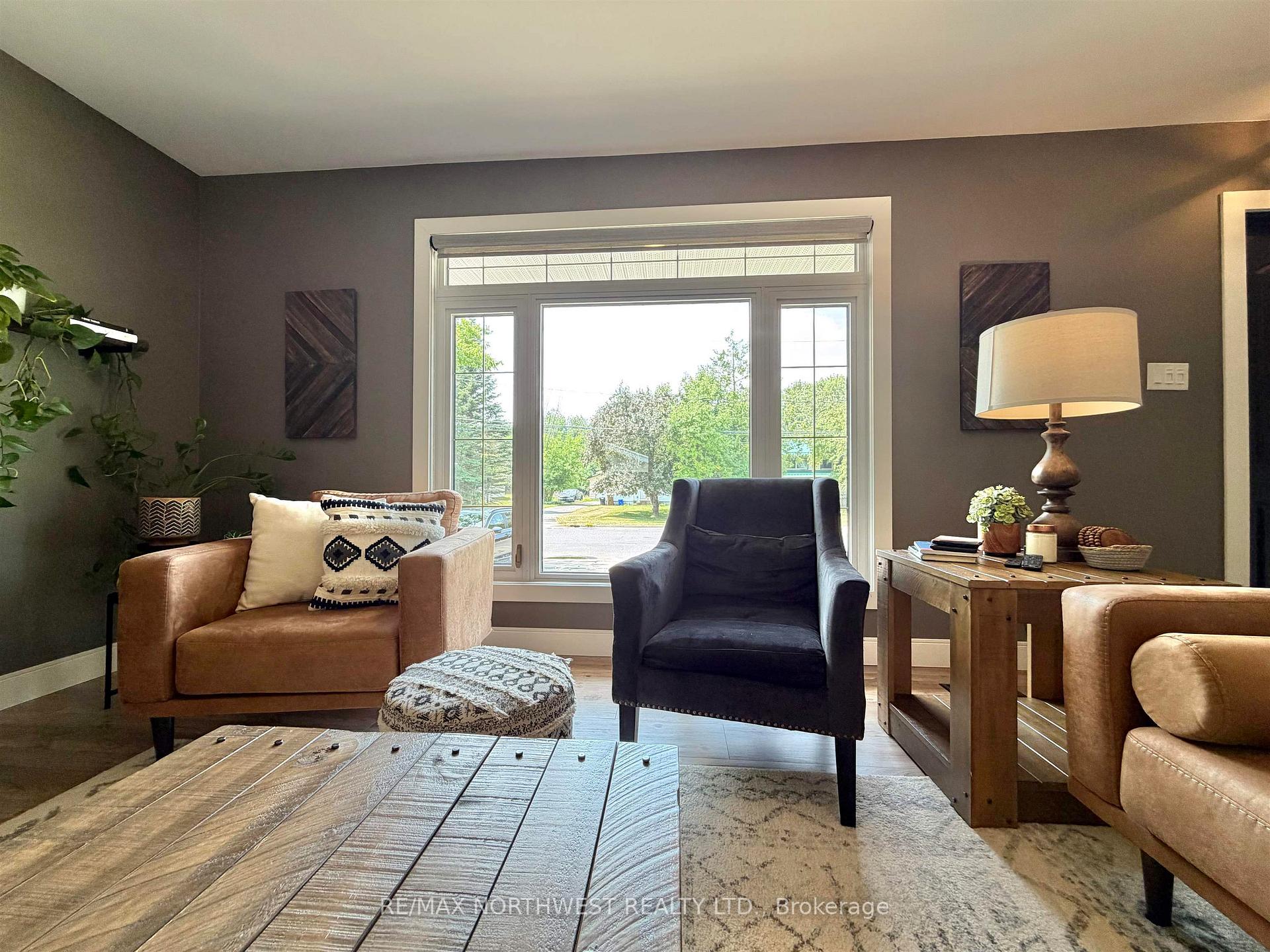 Photo 6 of 358 Daniel Avenue, Fort Frances — HOMEH