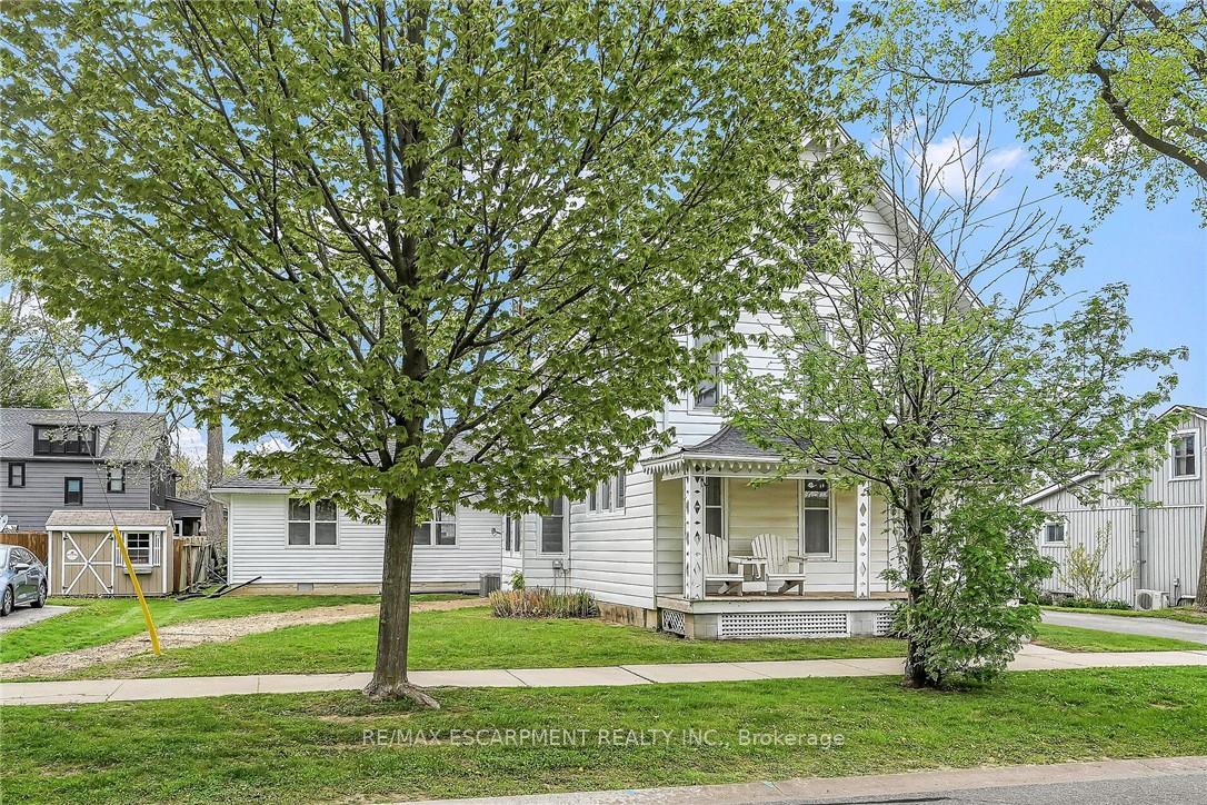 Photo 1 of 7 Greenock Street E, Norfolk, Port Dover — HOMEH