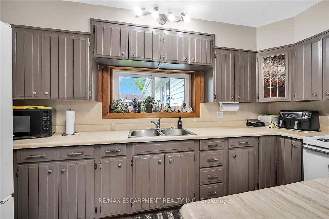 Photo 15 of 7 Greenock Street E, Norfolk, Port Dover — HOMEH