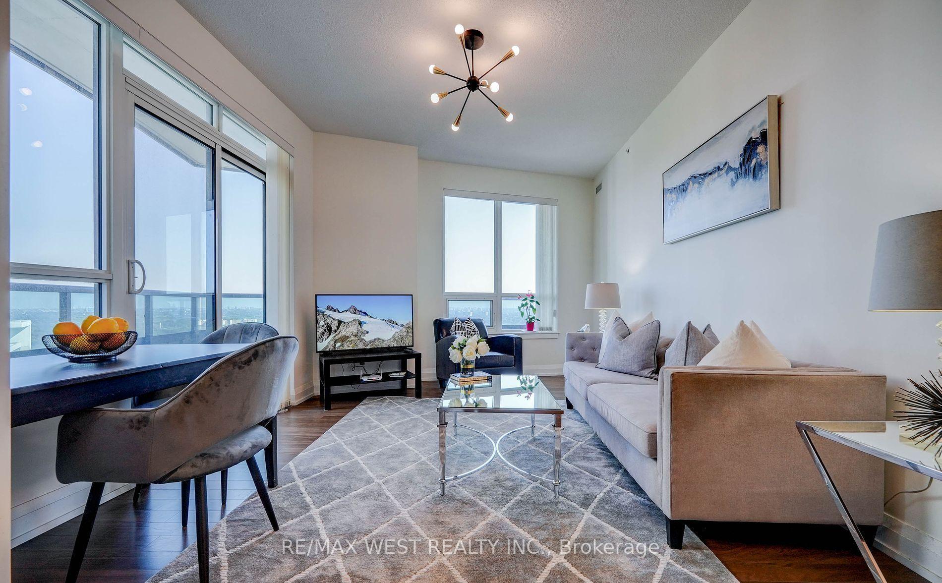 Photo 1 of Unit 2131, 7161 Yonge Street, Markham, Thornhill — HOMEH