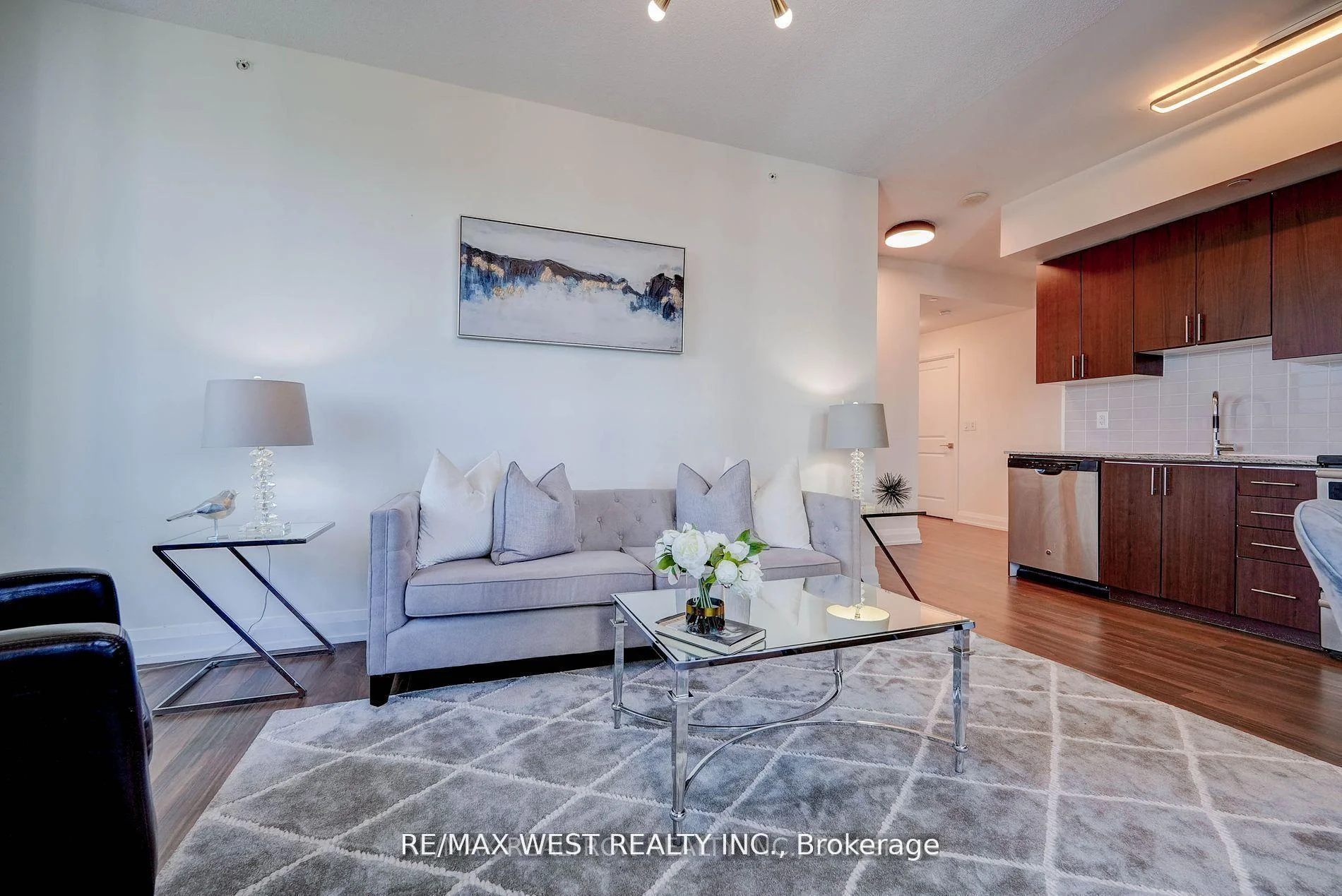 Photo 2 of Unit 2131, 7161 Yonge Street, Markham, Thornhill — HOMEH