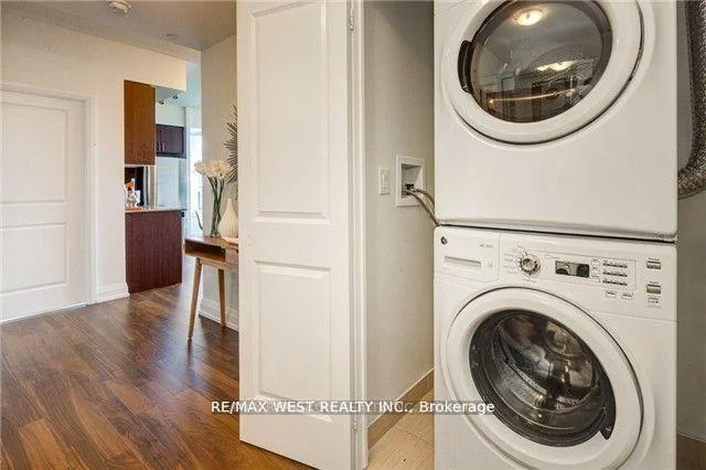 Photo 13 of Unit 2131, 7161 Yonge Street, Markham, Thornhill — HOMEH