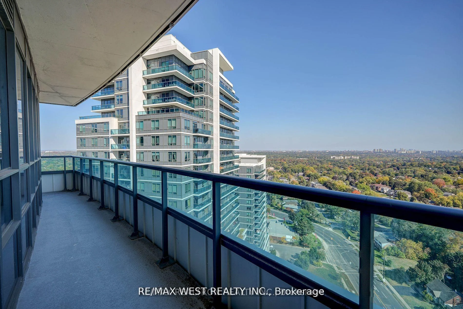 Photo 15 of Unit 2131, 7161 Yonge Street, Markham, Thornhill — HOMEH