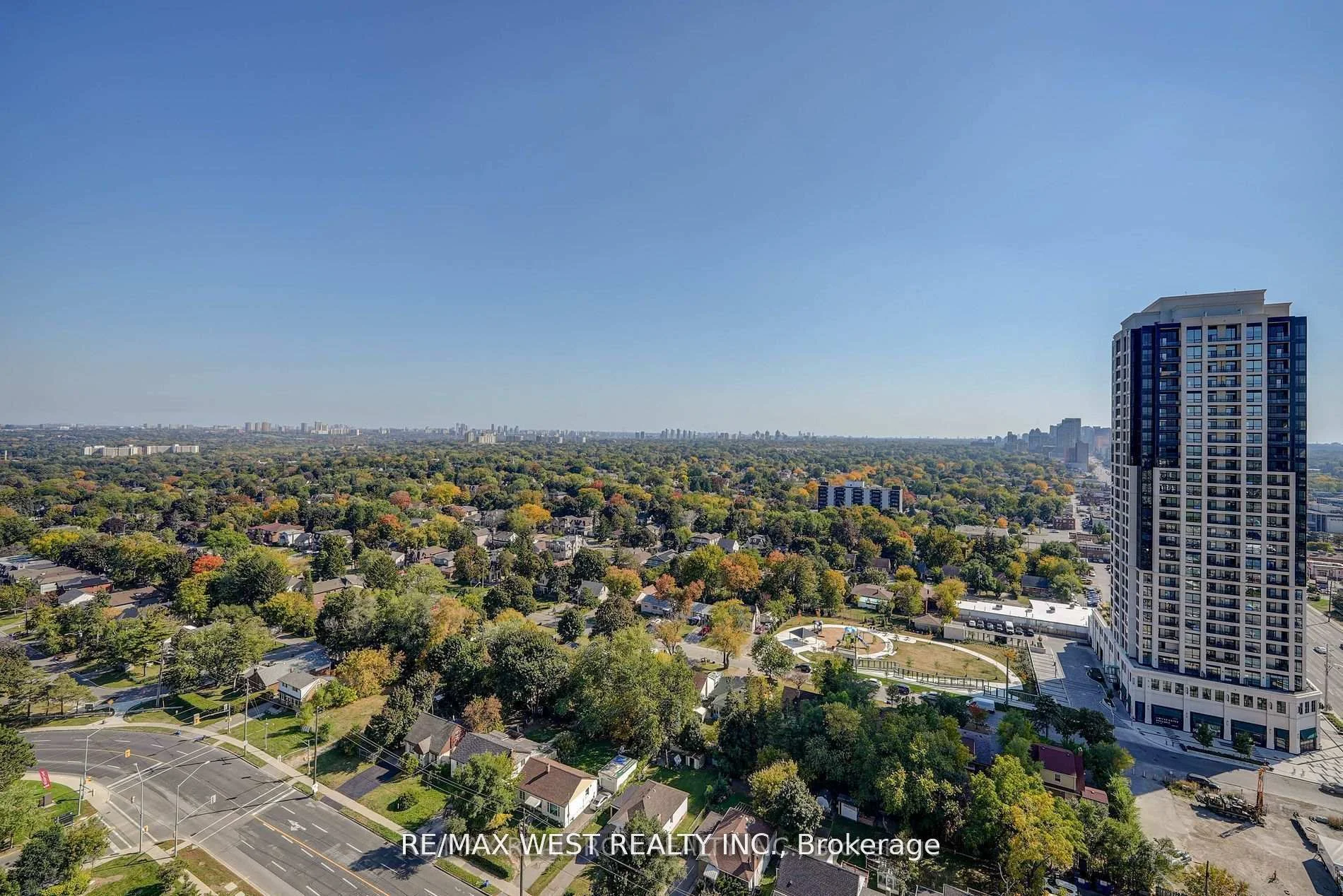 Photo 16 of Unit 2131, 7161 Yonge Street, Markham, Thornhill — HOMEH
