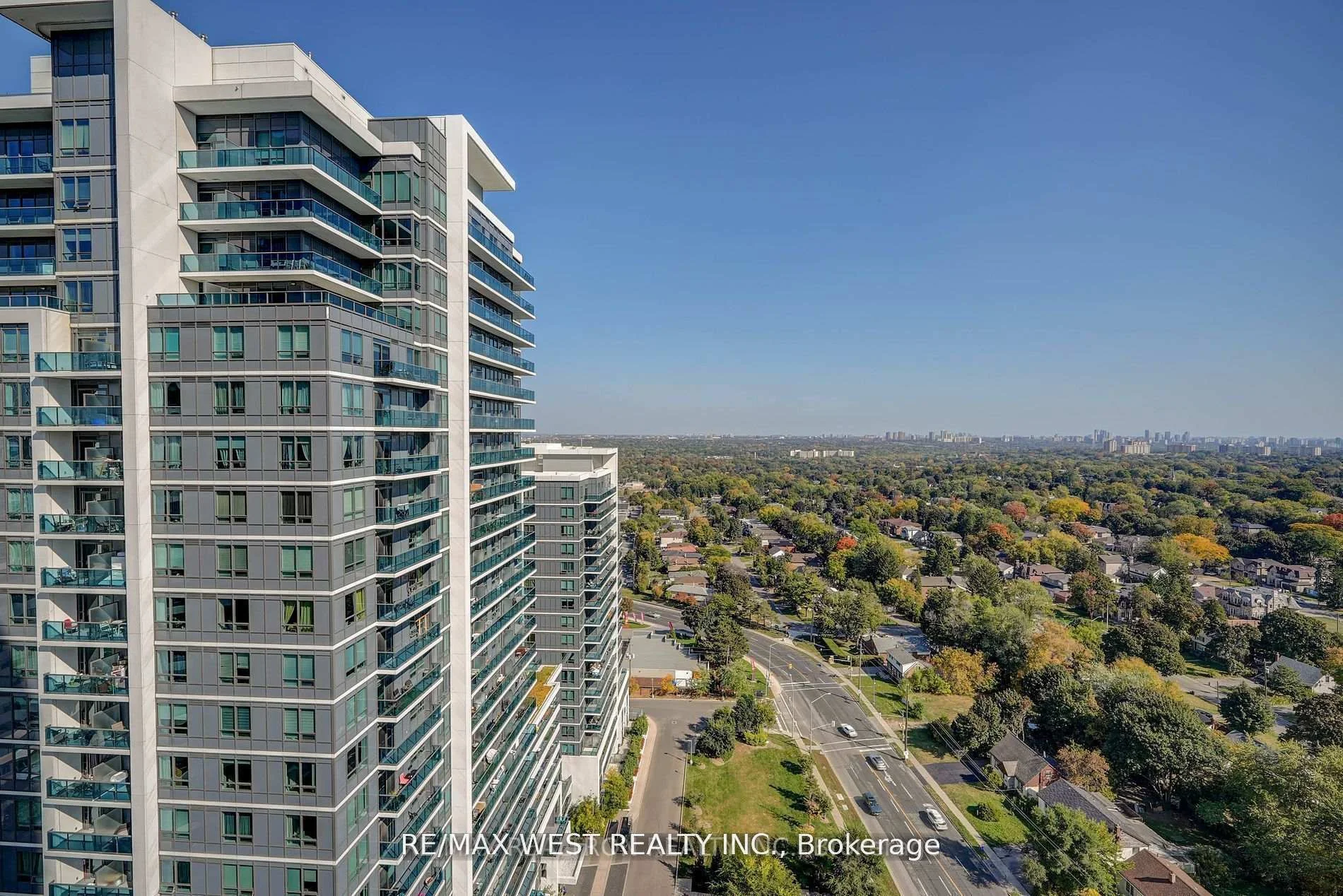 Photo 17 of Unit 2131, 7161 Yonge Street, Markham, Thornhill — HOMEH