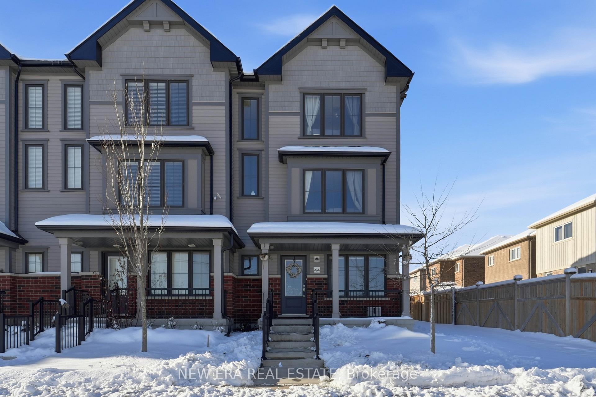 Photo 1 of 44 Jerome Way, Clarington, Bowmanville — HOMEH