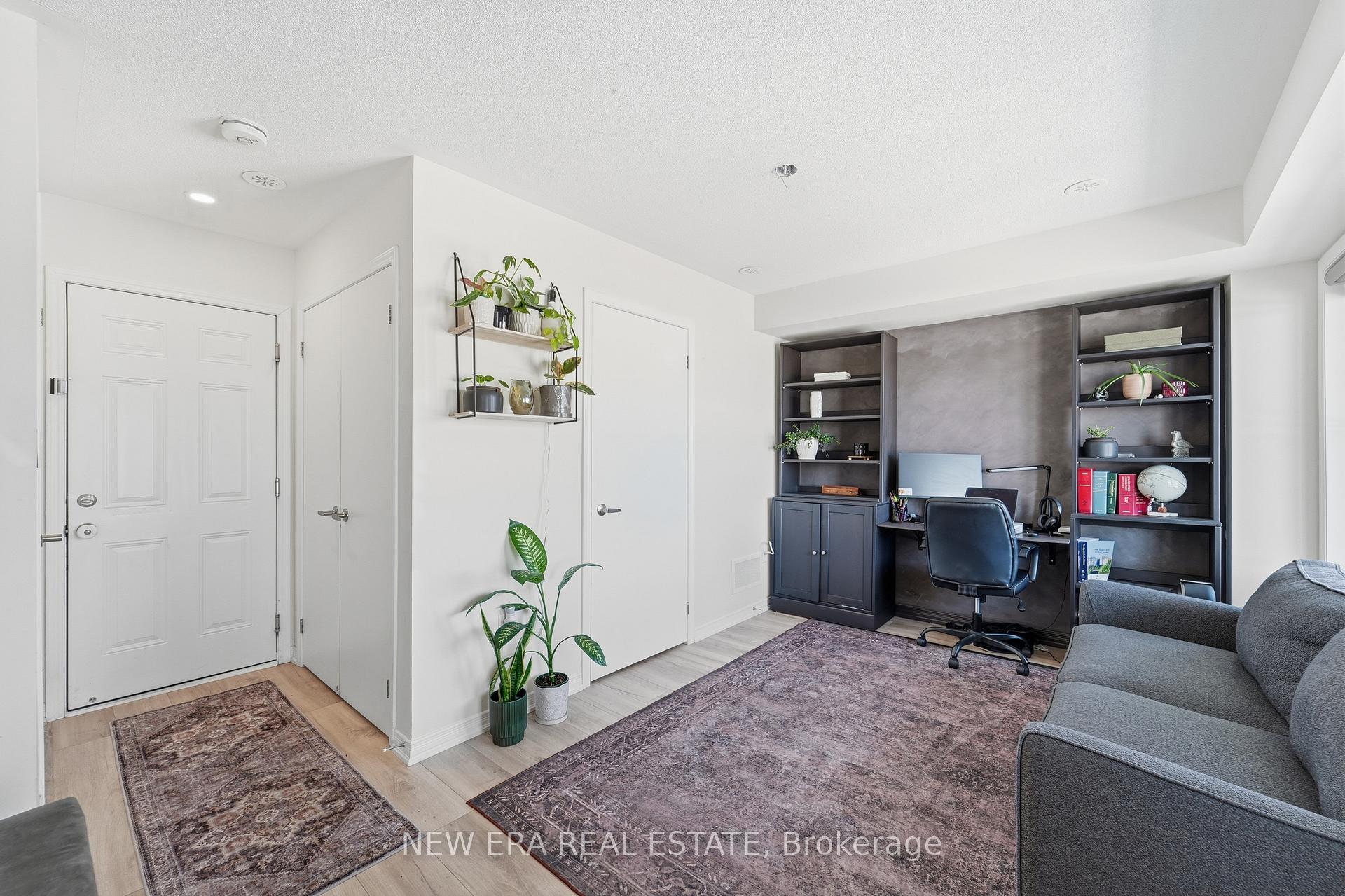 Photo 6 of 44 Jerome Way, Clarington, Bowmanville — HOMEH