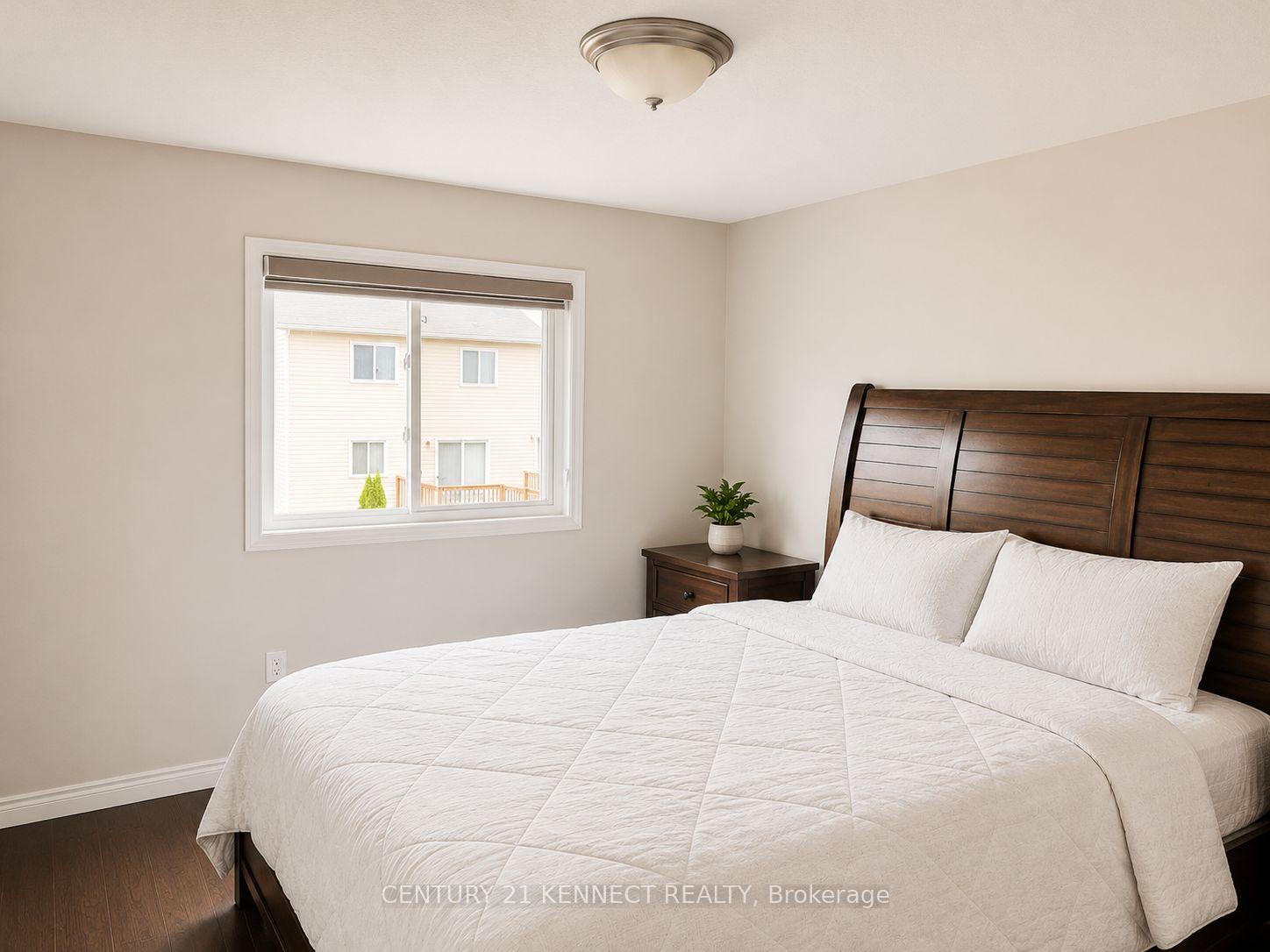 Photo 11 of 598A Goldthread Street, Waterloo, Columbia Forest/Clair Hills — HOMEH