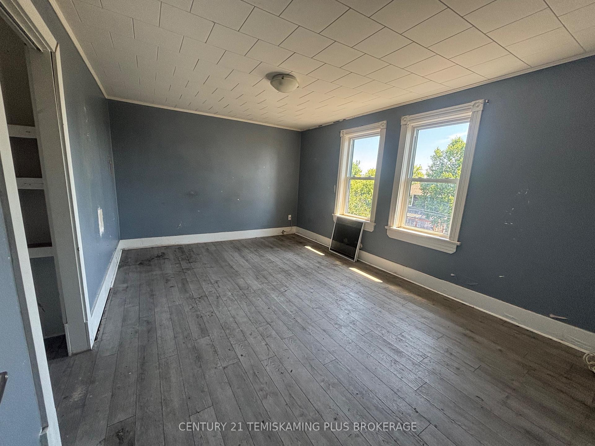 Photo 11 of 70 Nickel Street, Cobalt — HOMEH