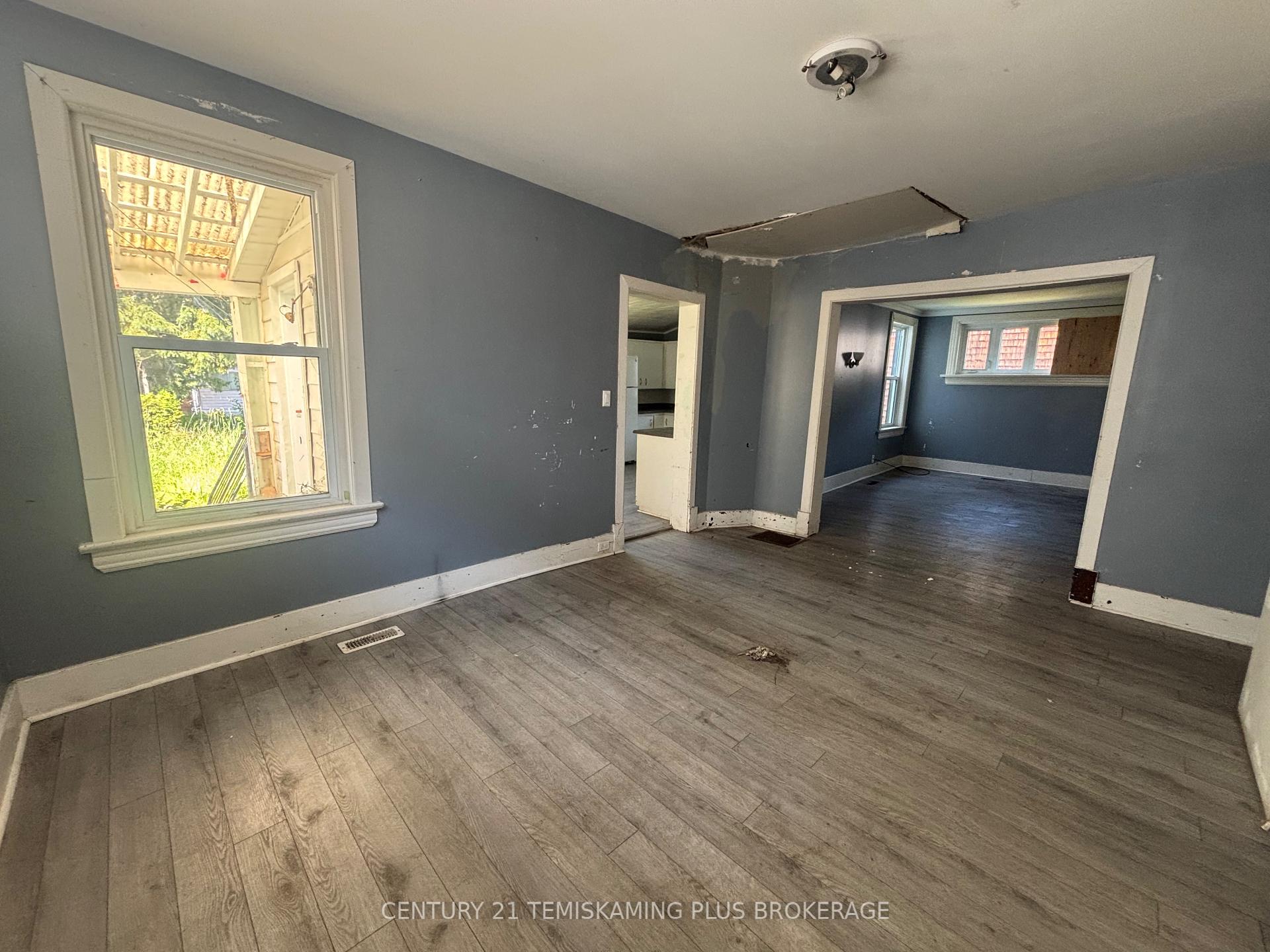 Photo 12 of 70 Nickel Street, Cobalt — HOMEH