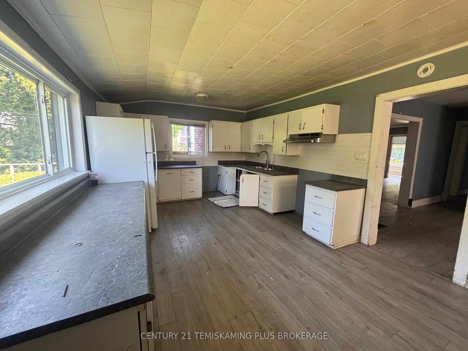 Photo 14 of 70 Nickel Street, Cobalt — HOMEH