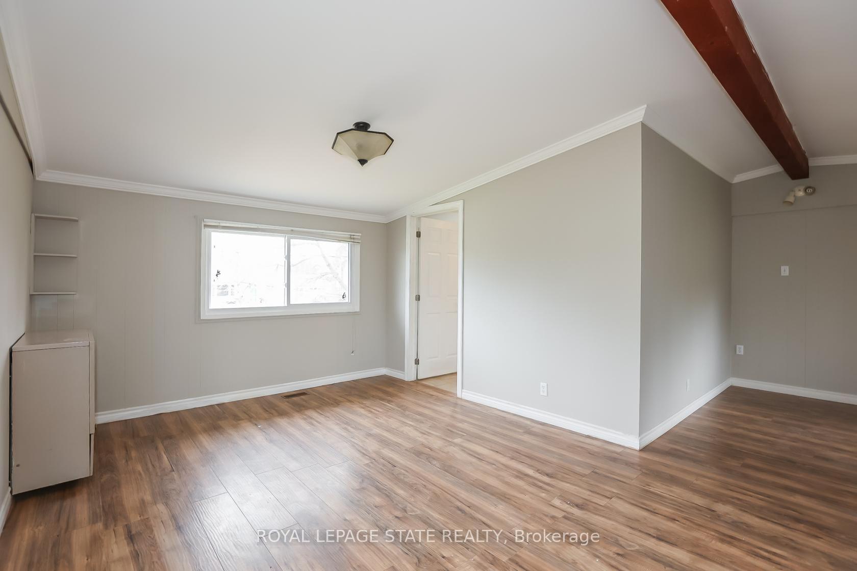 Photo 16 of Unit B, 405 Bartlett Avenue, Grimsby, Grimsby Beach — HOMEH