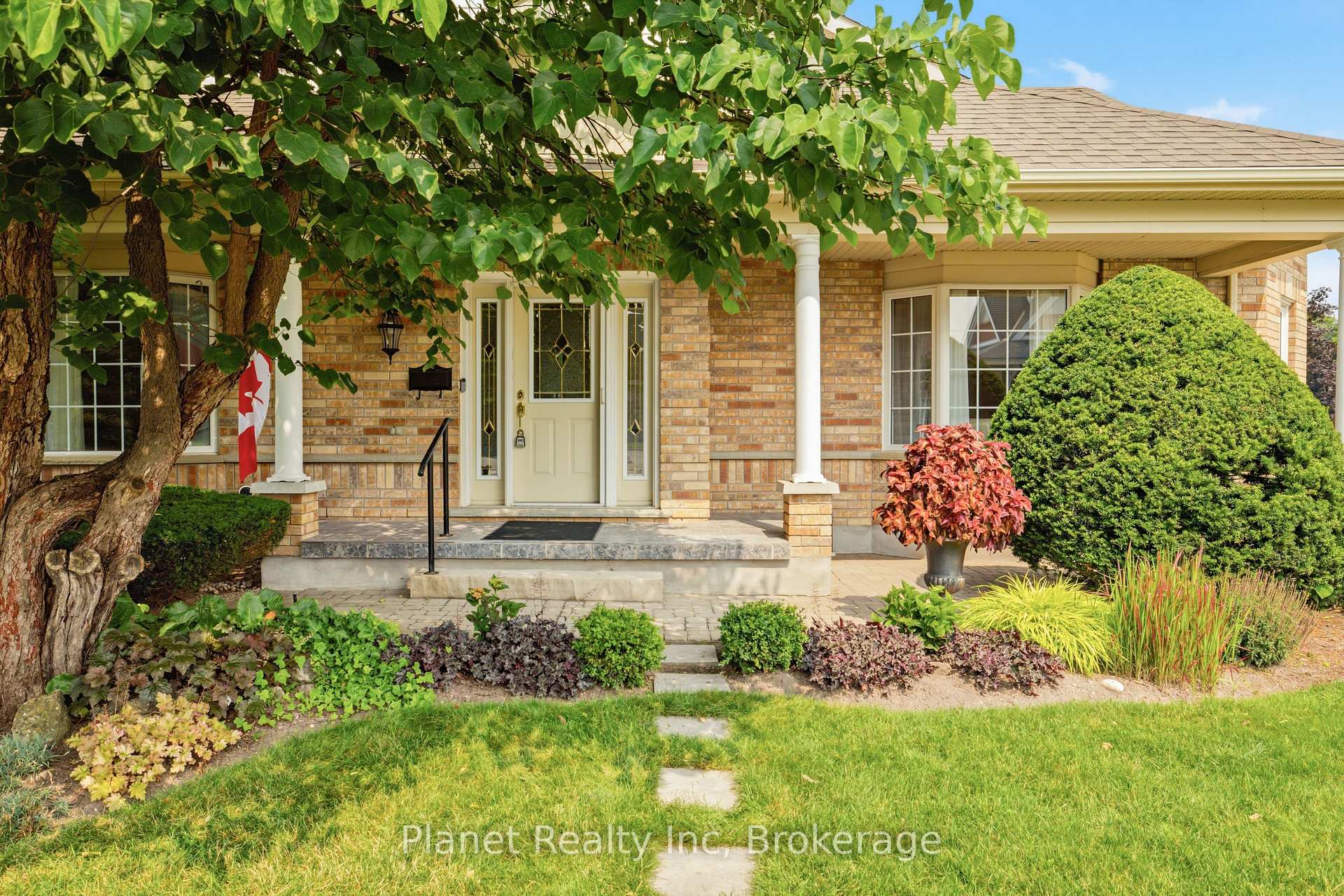 Photo 6 of 59 Honeysuckle Drive, Guelph, Village By The Arboretum — HOMEH