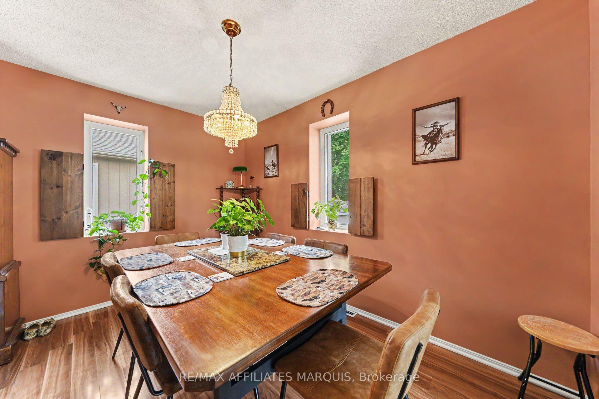 Photo 7 of 402 Clothier Street E, North Grenville, Kemptville — HOMEH