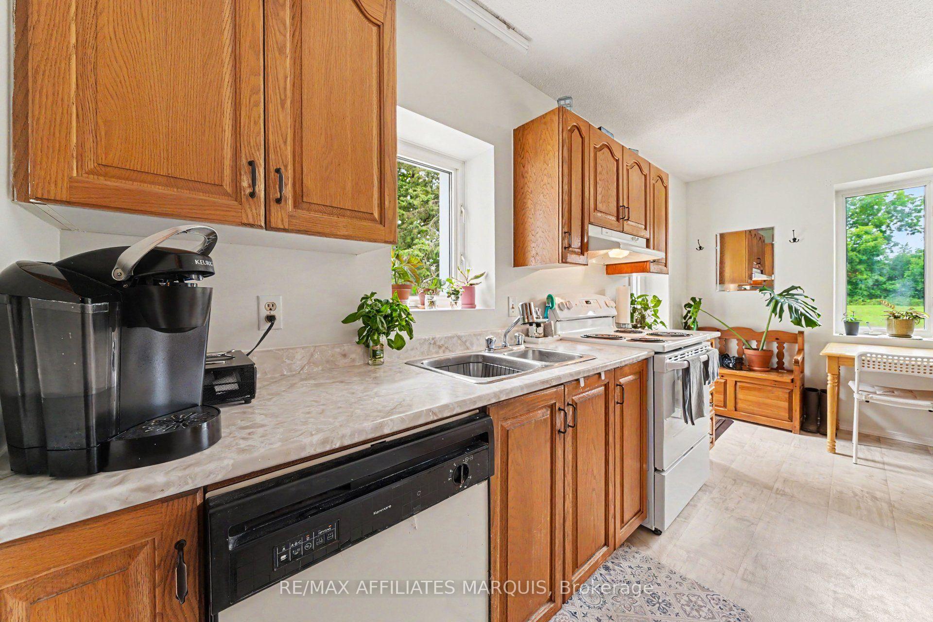 Photo 11 of 402 Clothier Street E, North Grenville, Kemptville — HOMEH