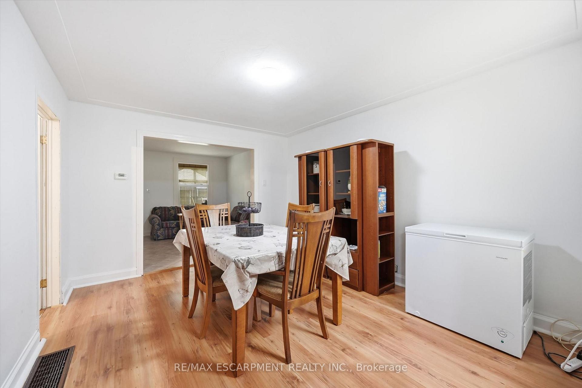 Photo 9 of 156 Hope Avenue, Hamilton, Homeside — HOMEH