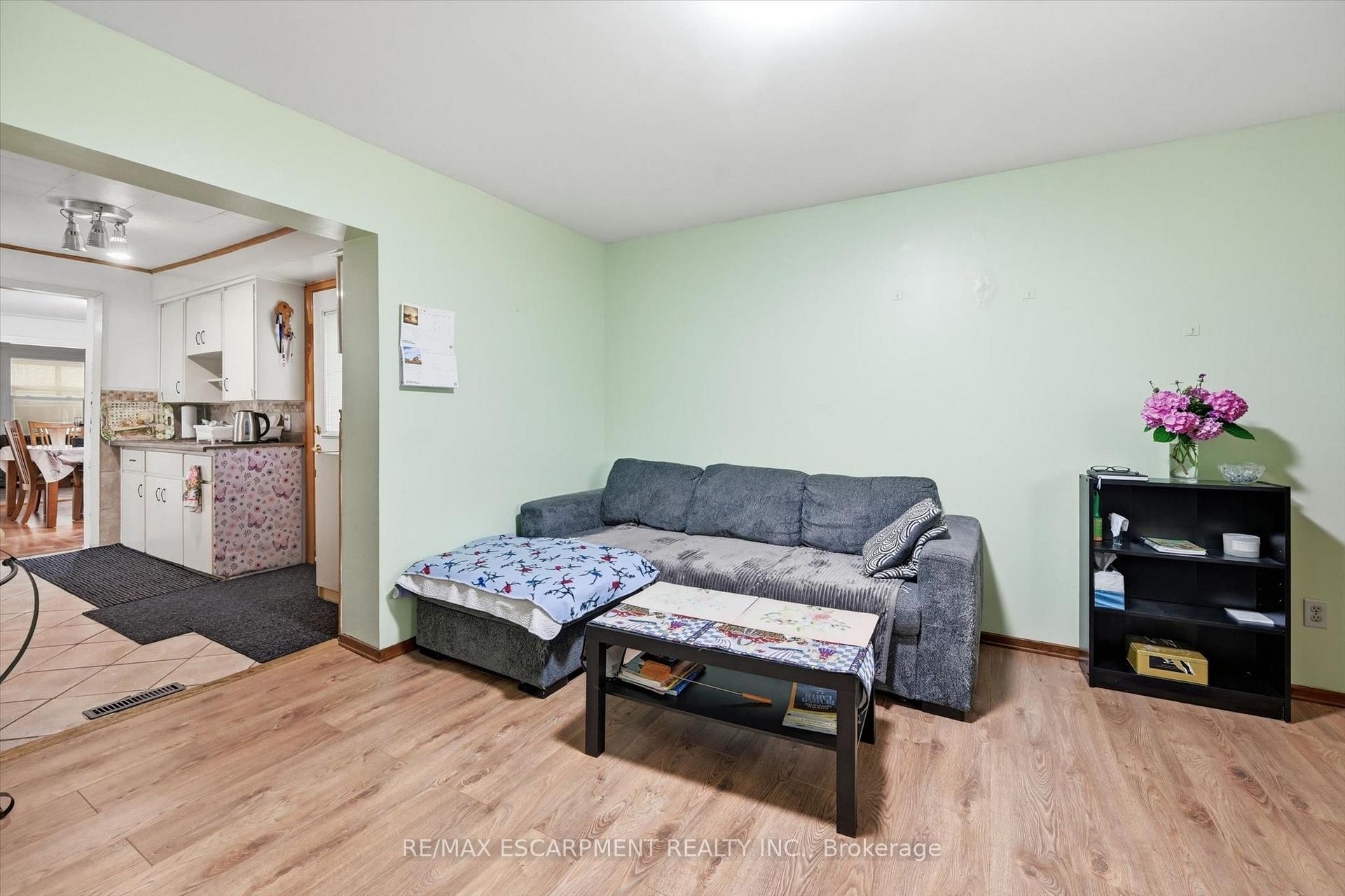 Photo 16 of 156 Hope Avenue, Hamilton, Homeside — HOMEH