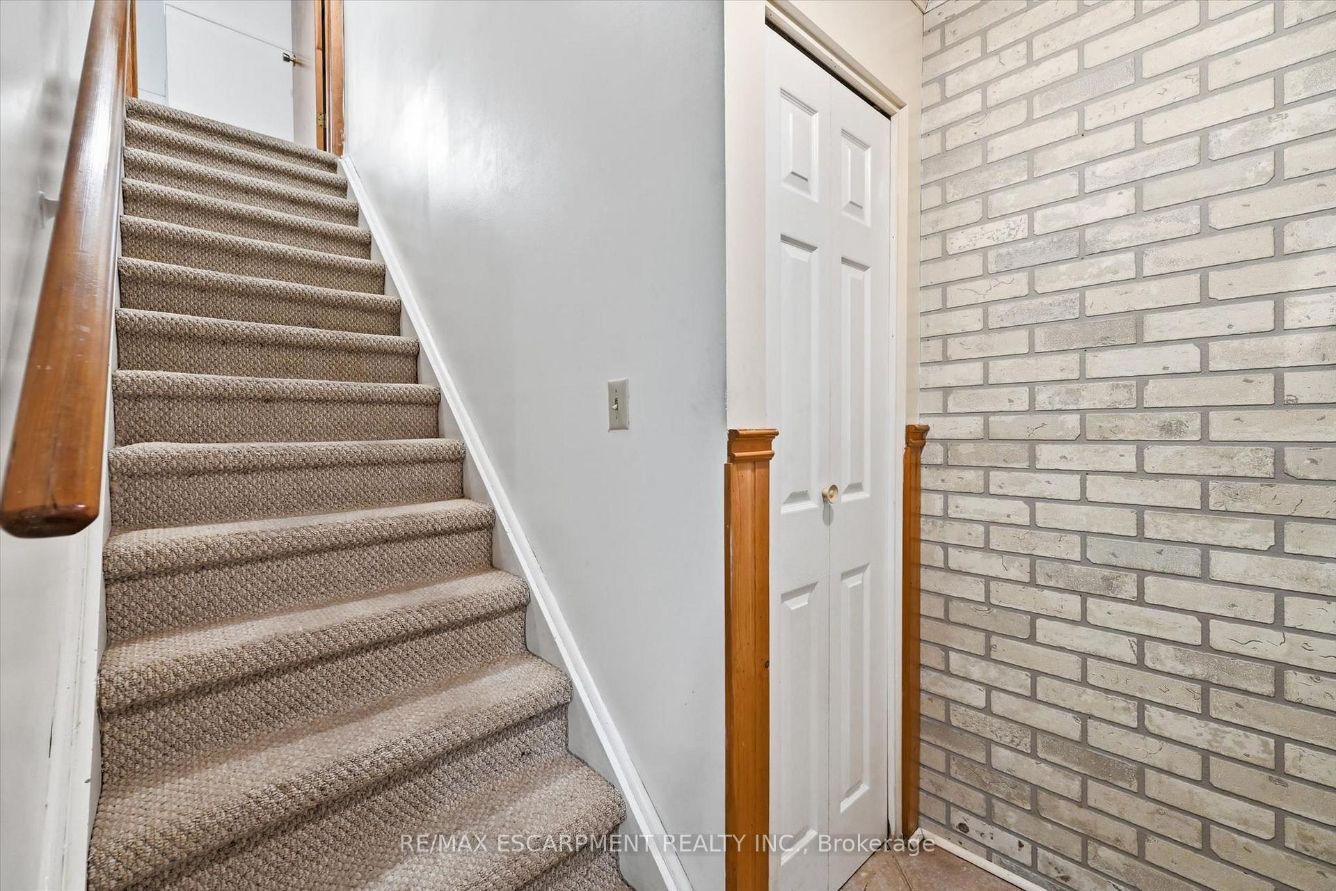 Photo 17 of 156 Hope Avenue, Hamilton, Homeside — HOMEH