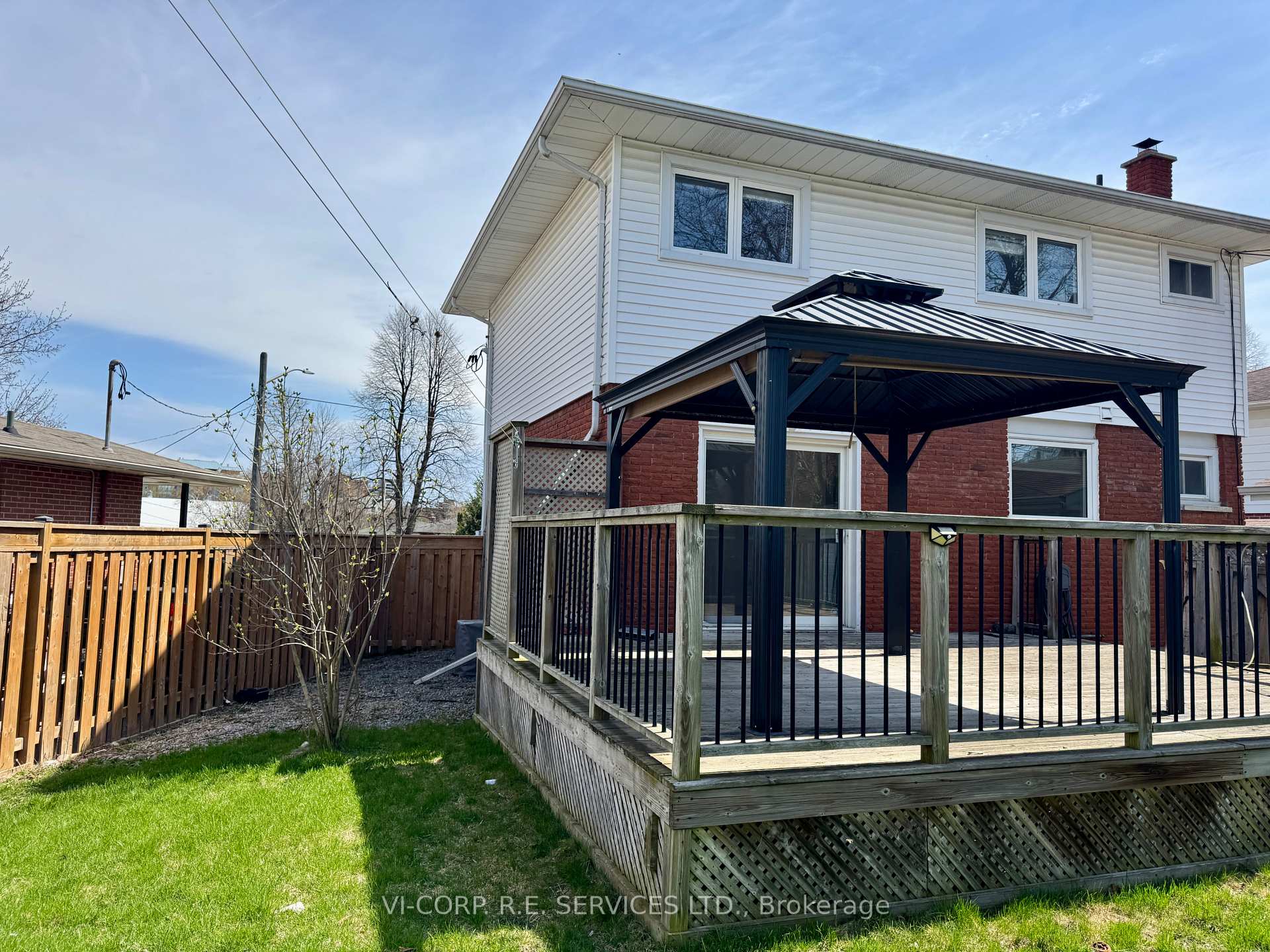 Photo 2 of 156 Gladstone Avenue, Oshawa, McLaughlin — HOMEH