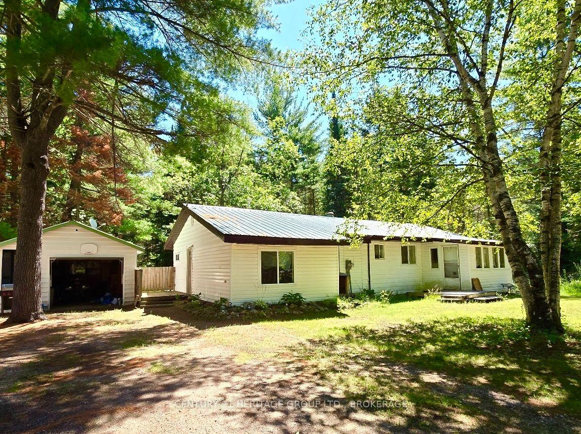 Front of 19473 41 Highway
