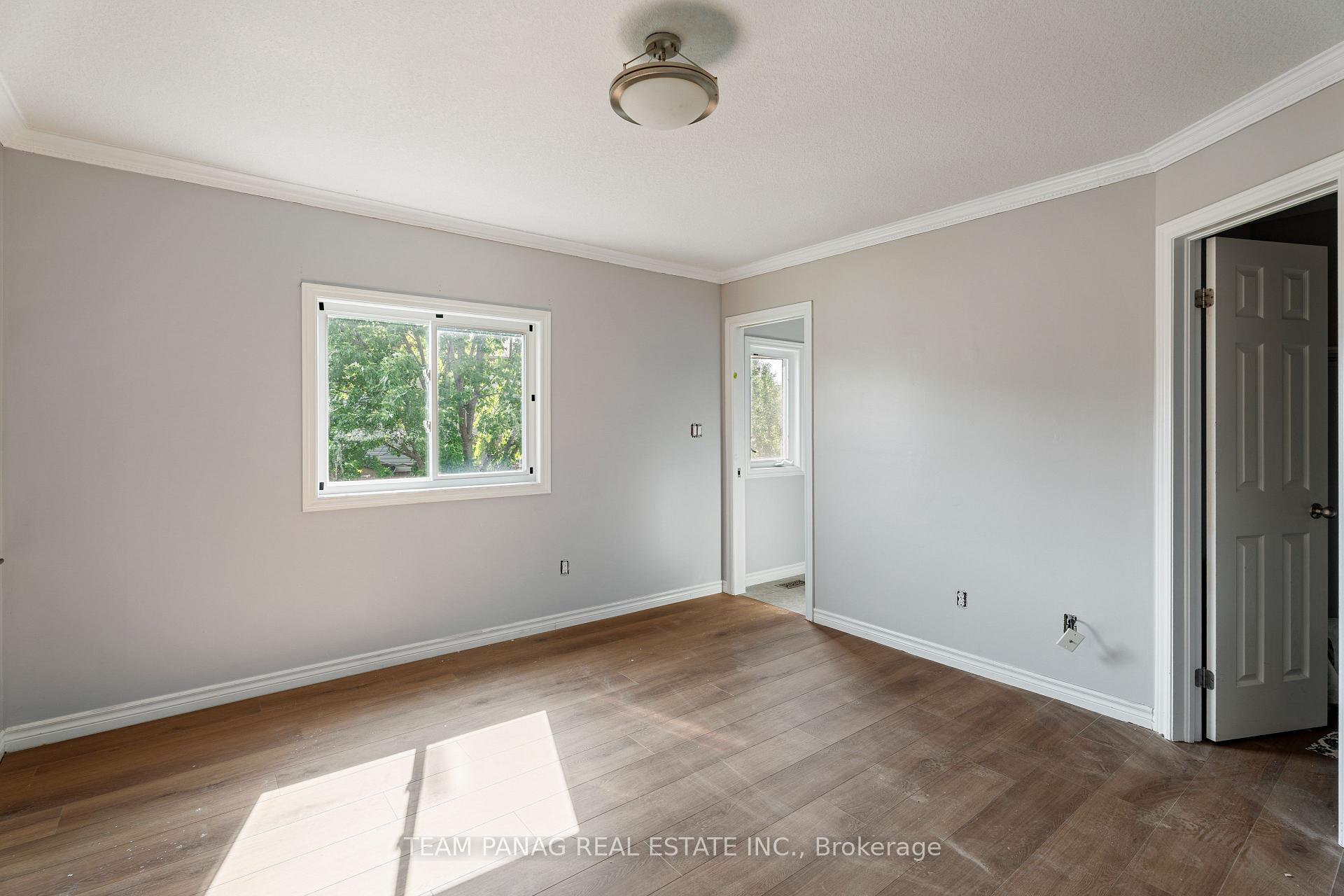 Photo 15 of 931 Bianca Court, Kitchener, Huron Park — HOMEH