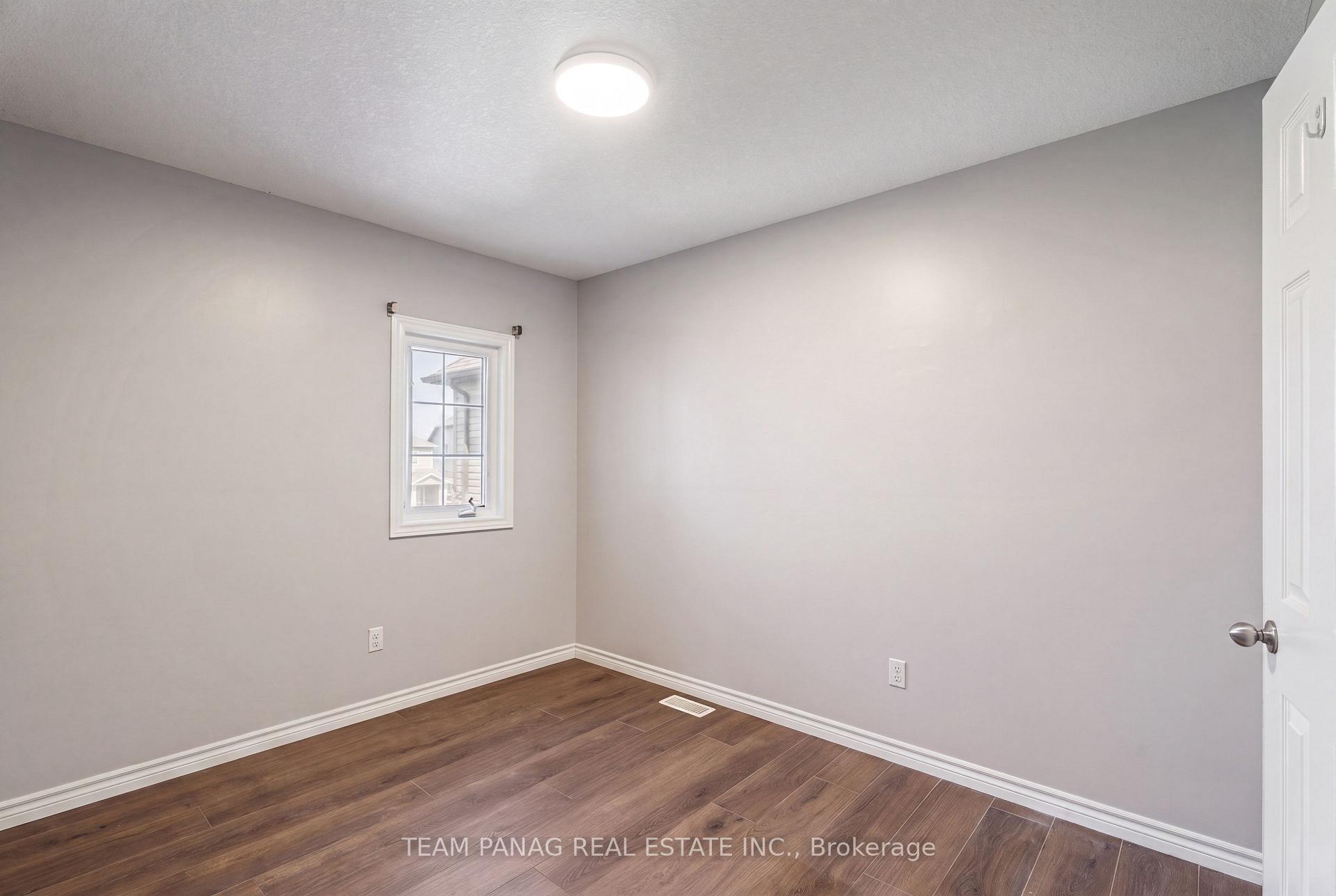 Photo 19 of 931 Bianca Court, Kitchener, Huron Park — HOMEH