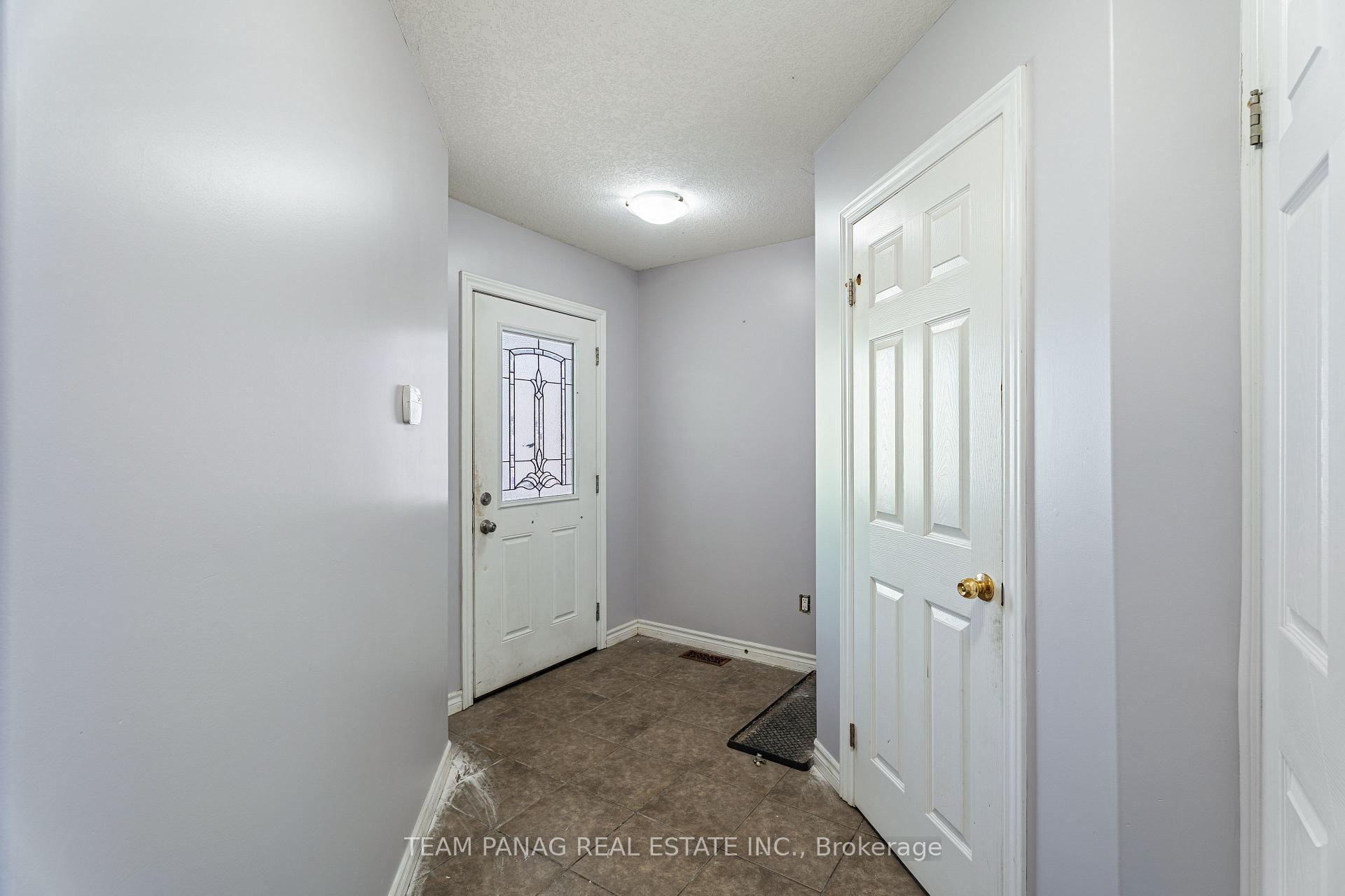 Photo 24 of 931 Bianca Court, Kitchener, Huron Park — HOMEH