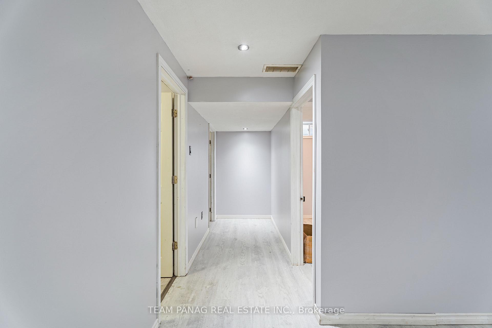 Photo 25 of 931 Bianca Court, Kitchener, Huron Park — HOMEH