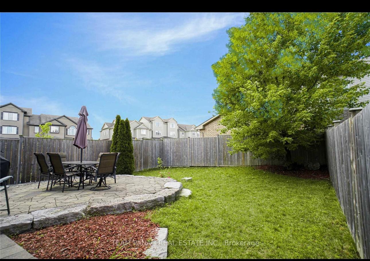 Photo 29 of 931 Bianca Court, Kitchener, Huron Park — HOMEH
