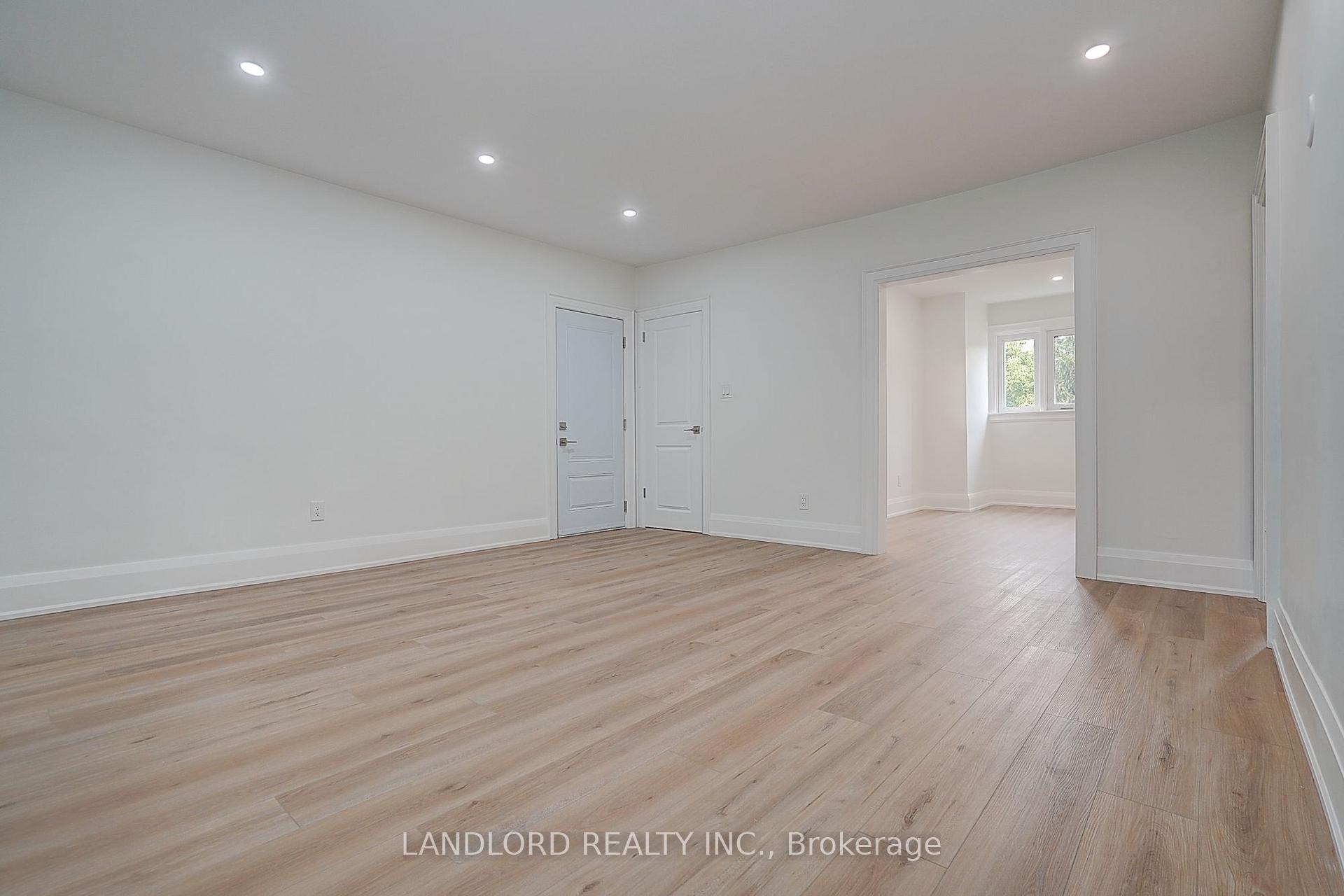 Photo 10 of Unit 12, 2520 Bloor Street W, Toronto, High Park-Swansea — HOMEH