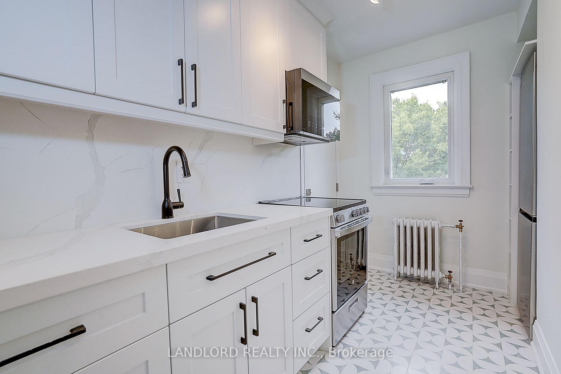 Photo 20 of Unit 12, 2520 Bloor Street W, Toronto, High Park-Swansea — HOMEH