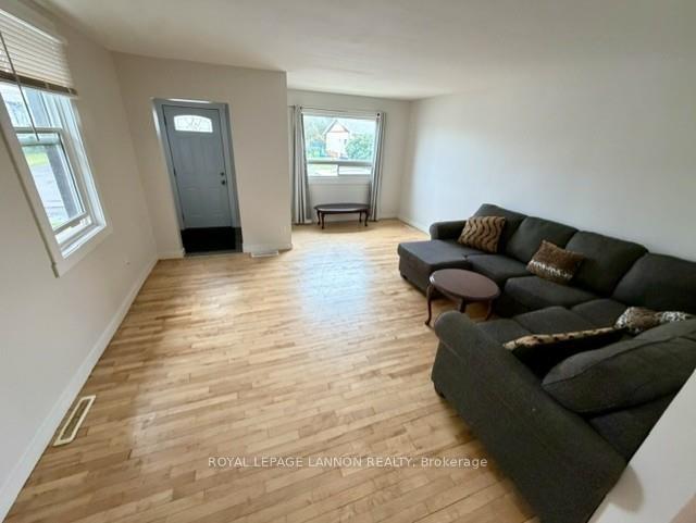 Photo 2 of 320 First Avenue, Thunder Bay, Court / Cumberland — HOMEH
