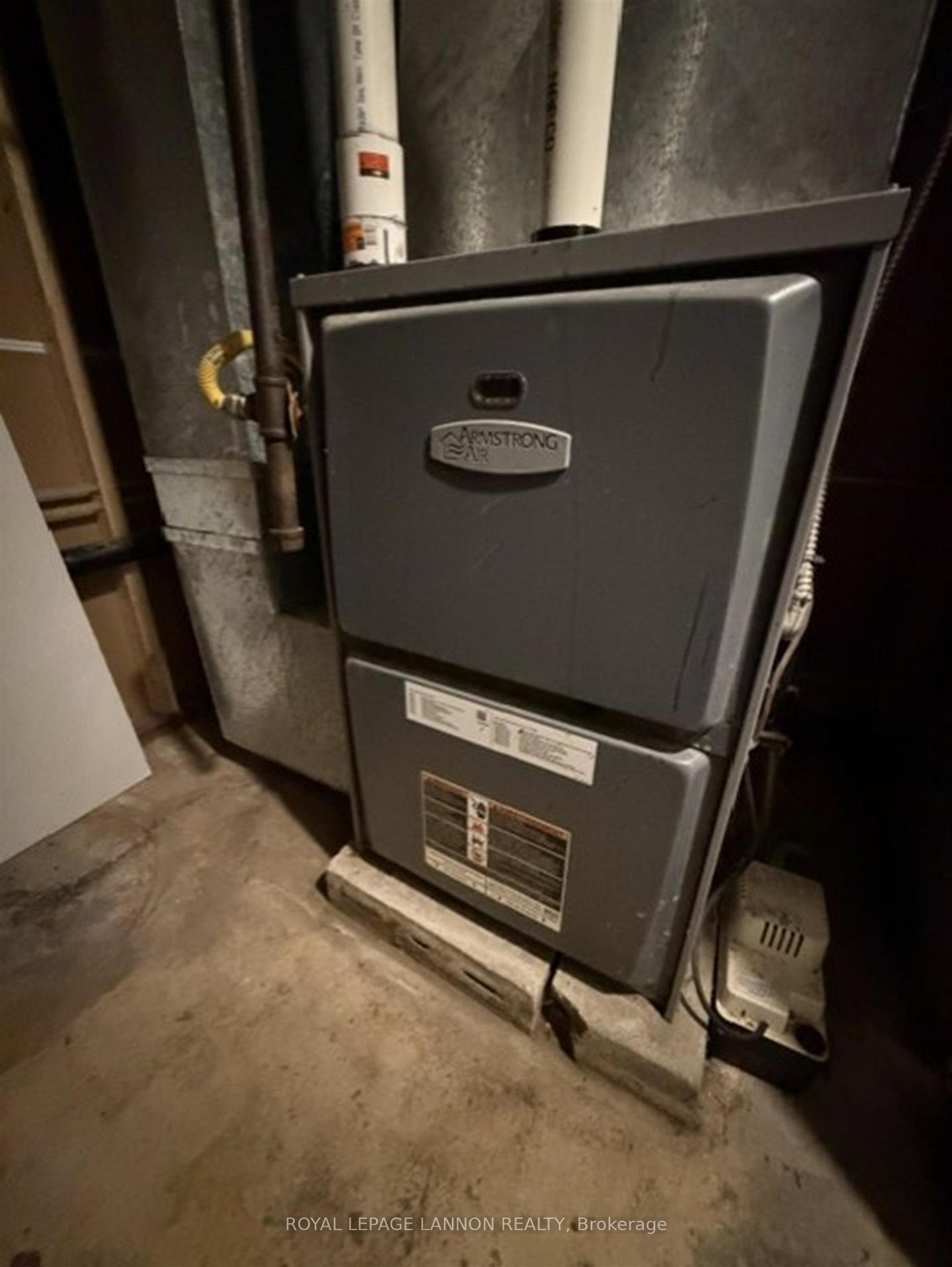 Photo 19 of 320 First Avenue, Thunder Bay, Court / Cumberland — HOMEH