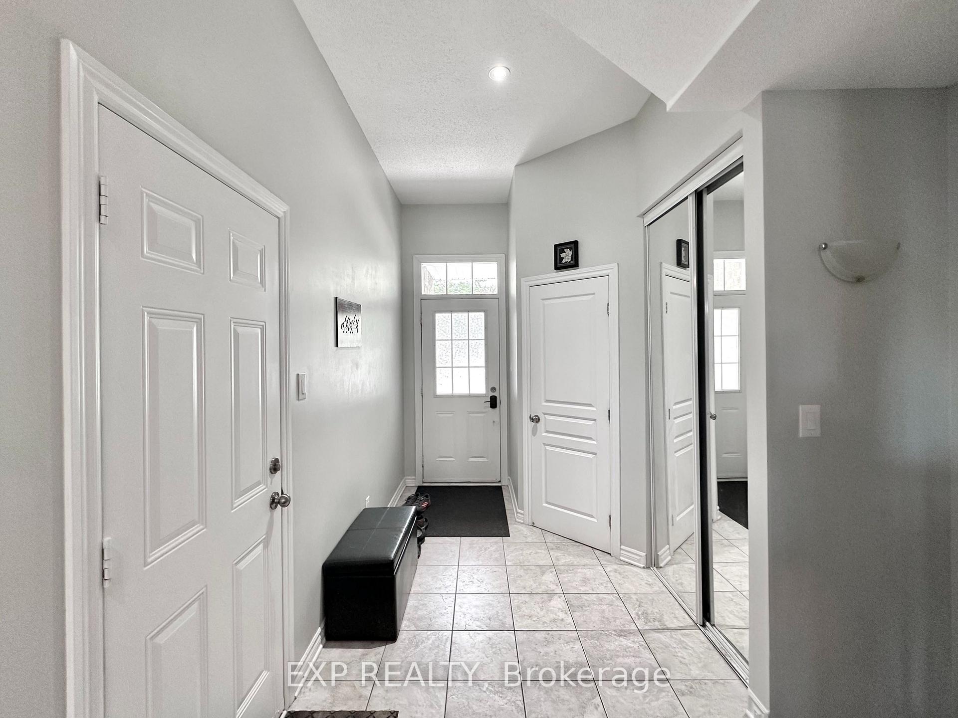 Photo 3 of 421 Foxhall Way, Ottawa, Kanata - Bridlewood — HOMEH