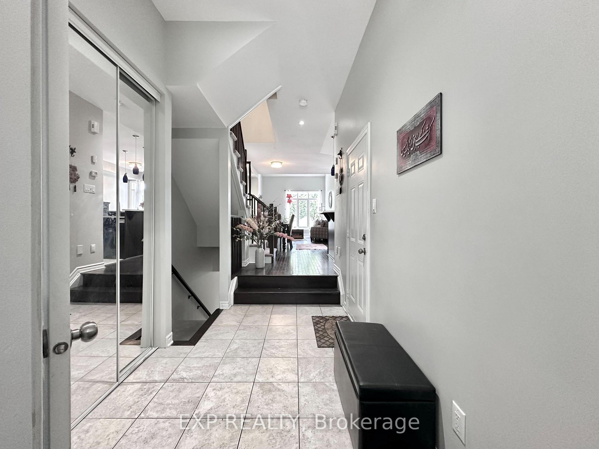 Photo 4 of 421 Foxhall Way, Ottawa, Kanata - Bridlewood — HOMEH