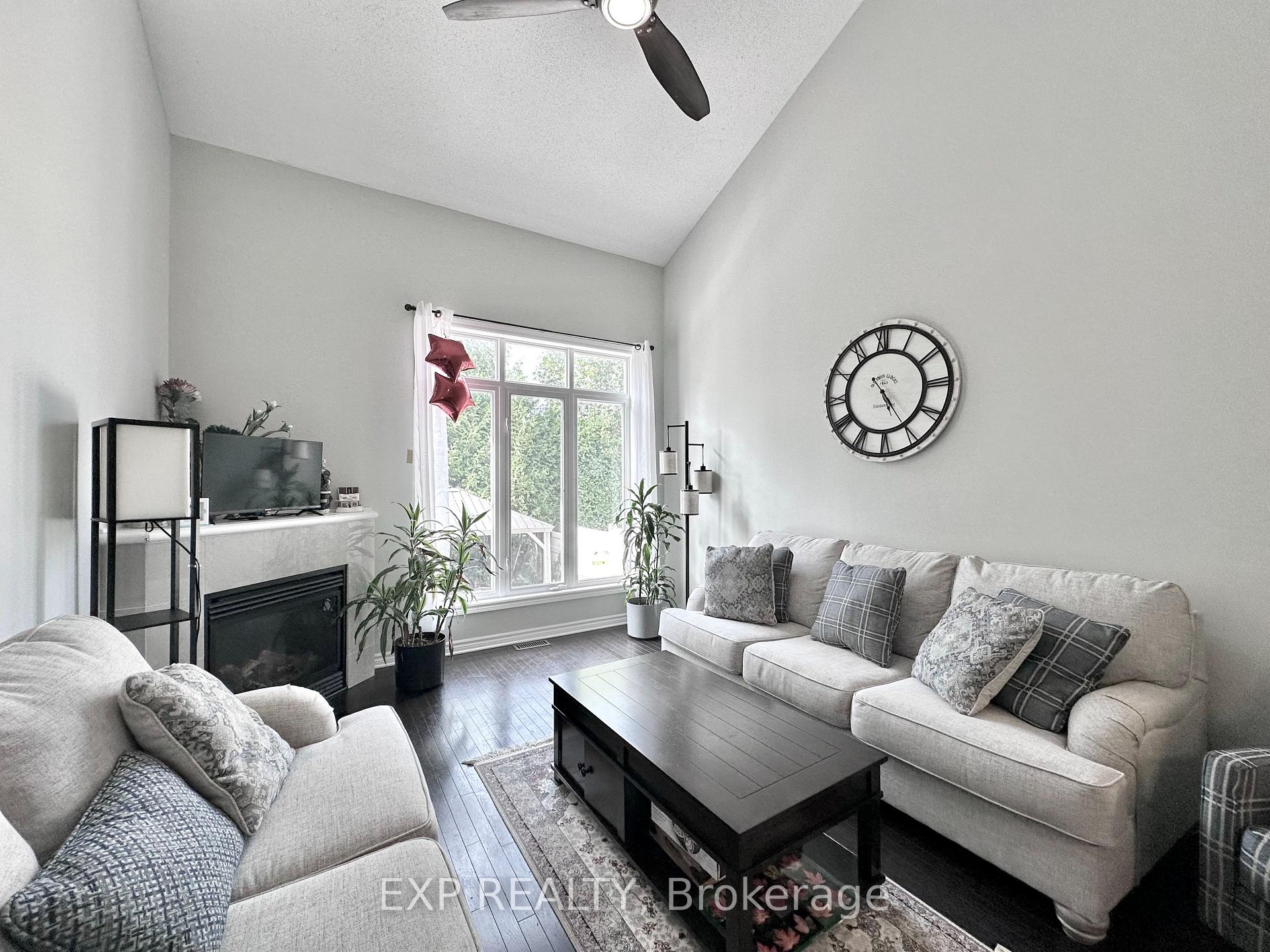 Photo 10 of 421 Foxhall Way, Ottawa, Kanata - Bridlewood — HOMEH