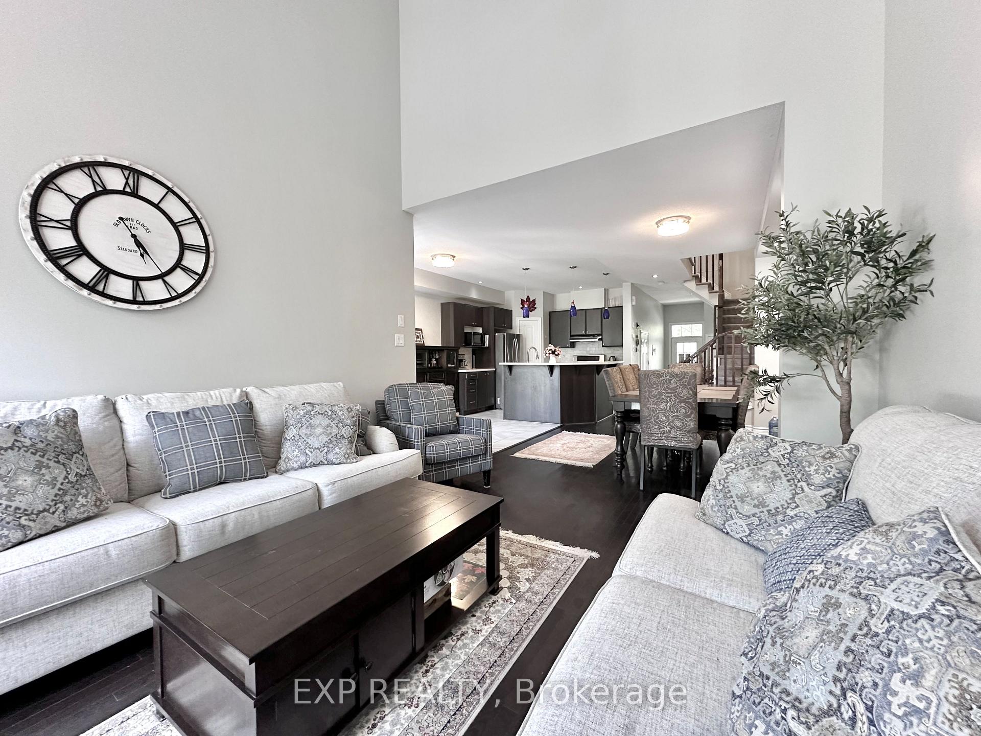 Photo 11 of 421 Foxhall Way, Ottawa, Kanata - Bridlewood — HOMEH